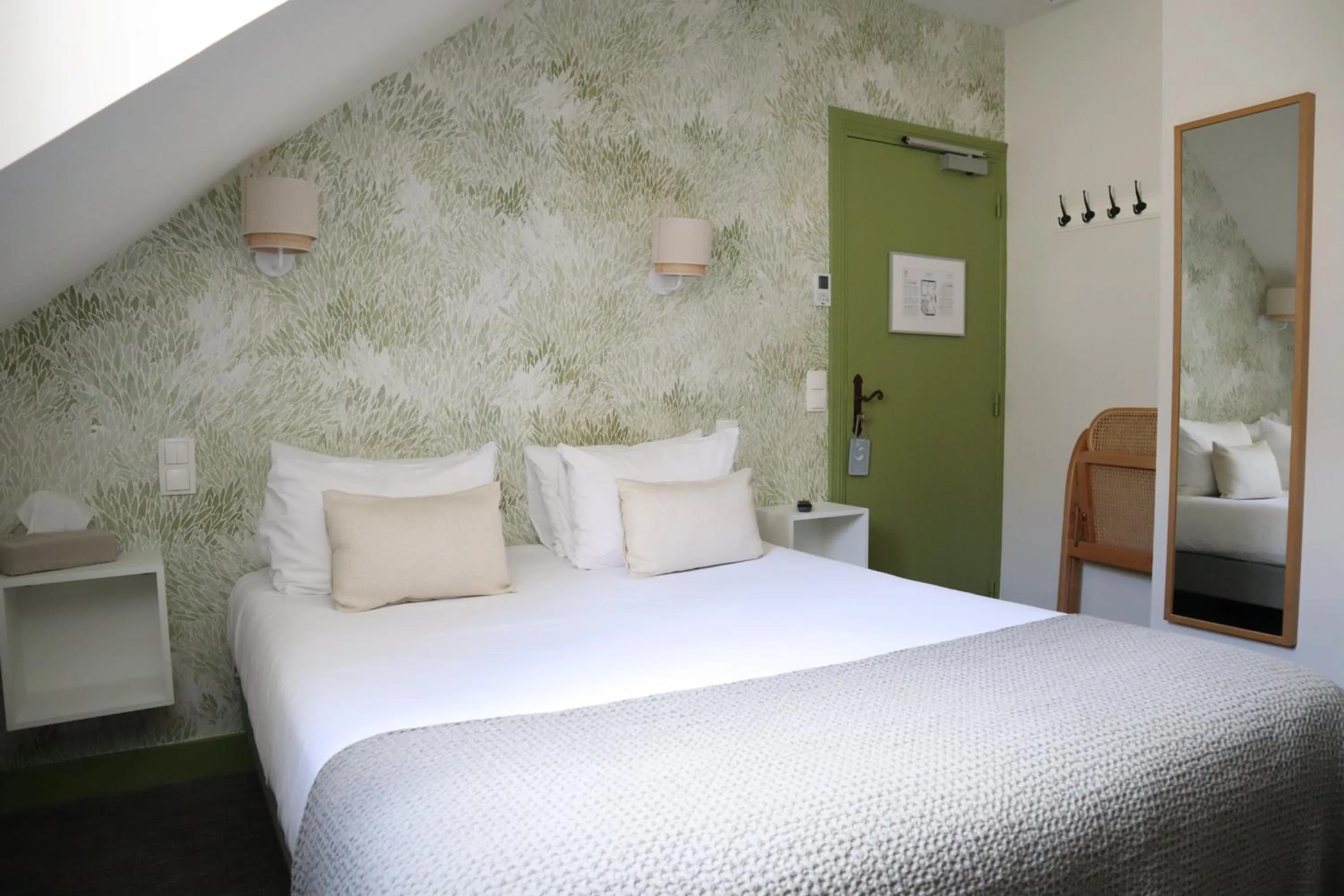 Tradition Double Room in Hôtel de Biencourt