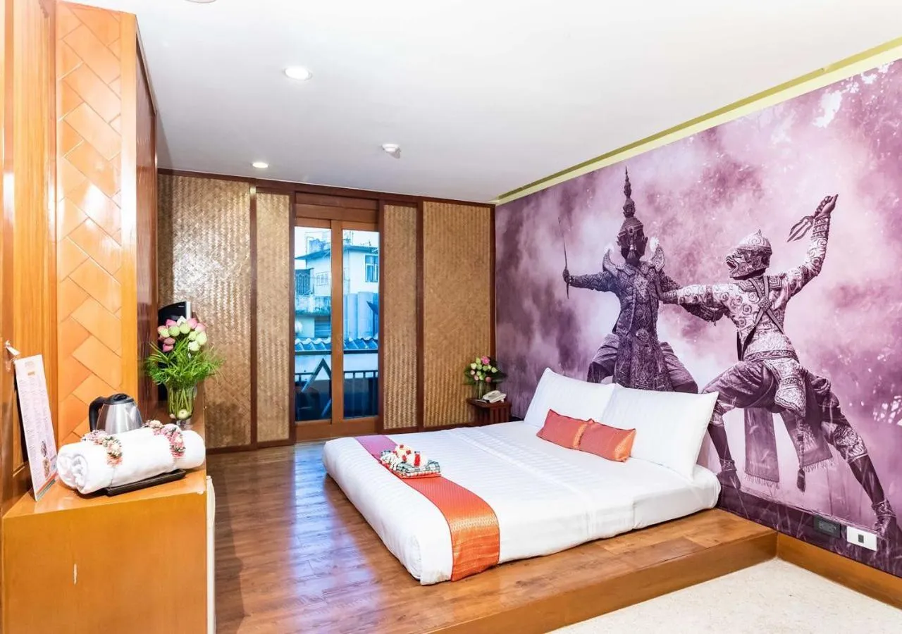 Bedroom, Bed in Dang Derm Khaosan