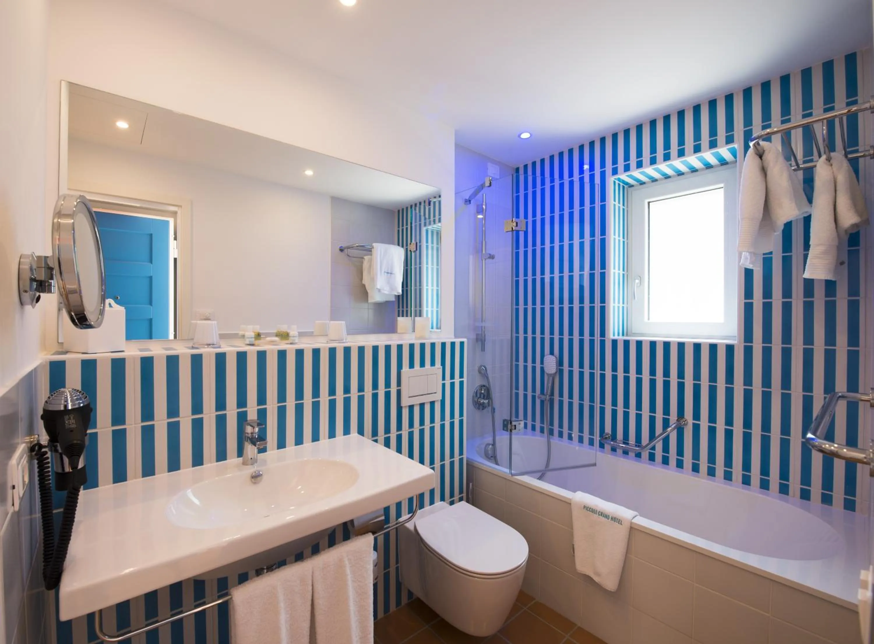 Bathroom in Piccolo Grand Hotel