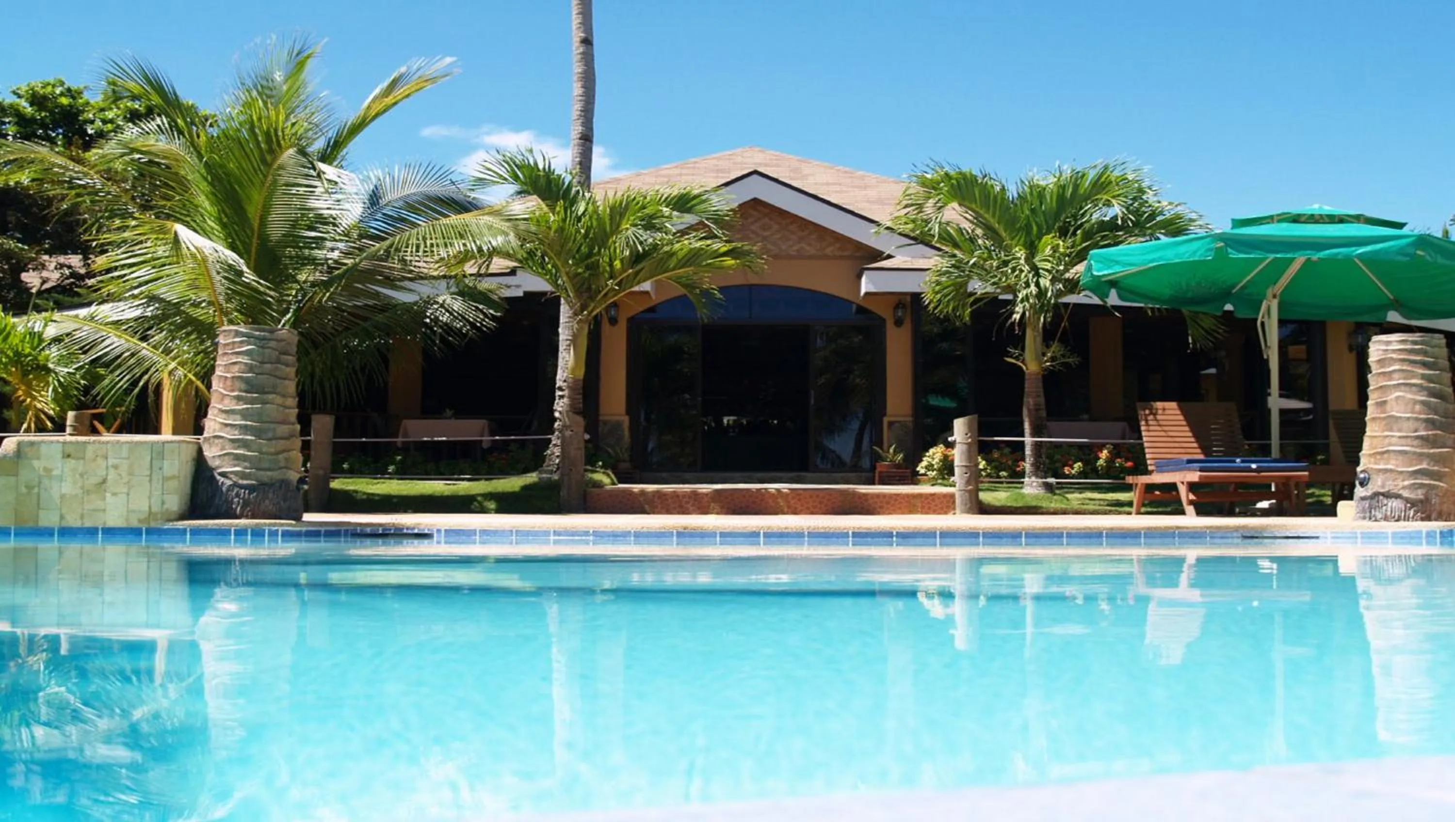 Property building in Anda White Beach Resort