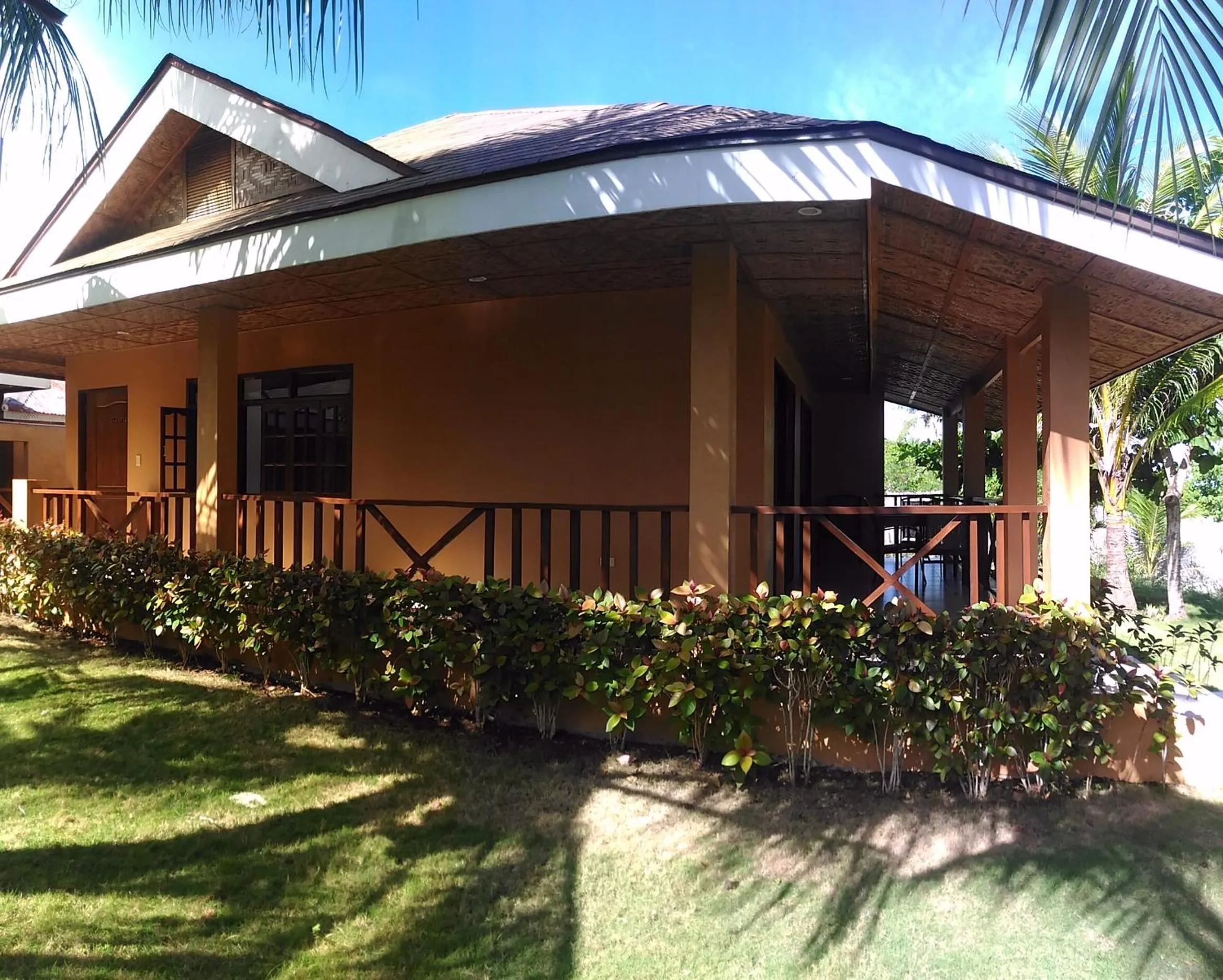Garden view in Anda White Beach Resort