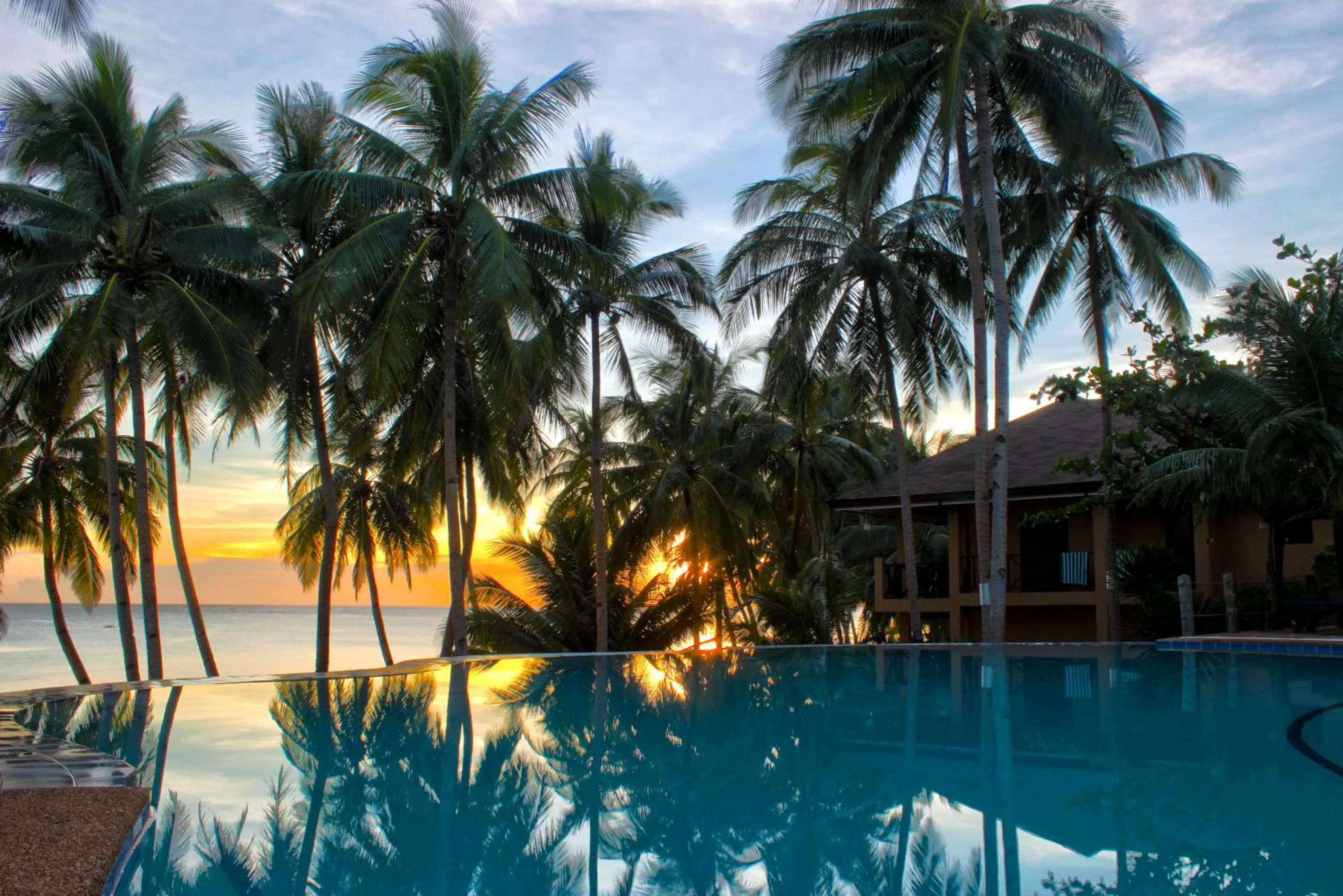 Swimming pool in Anda White Beach Resort
