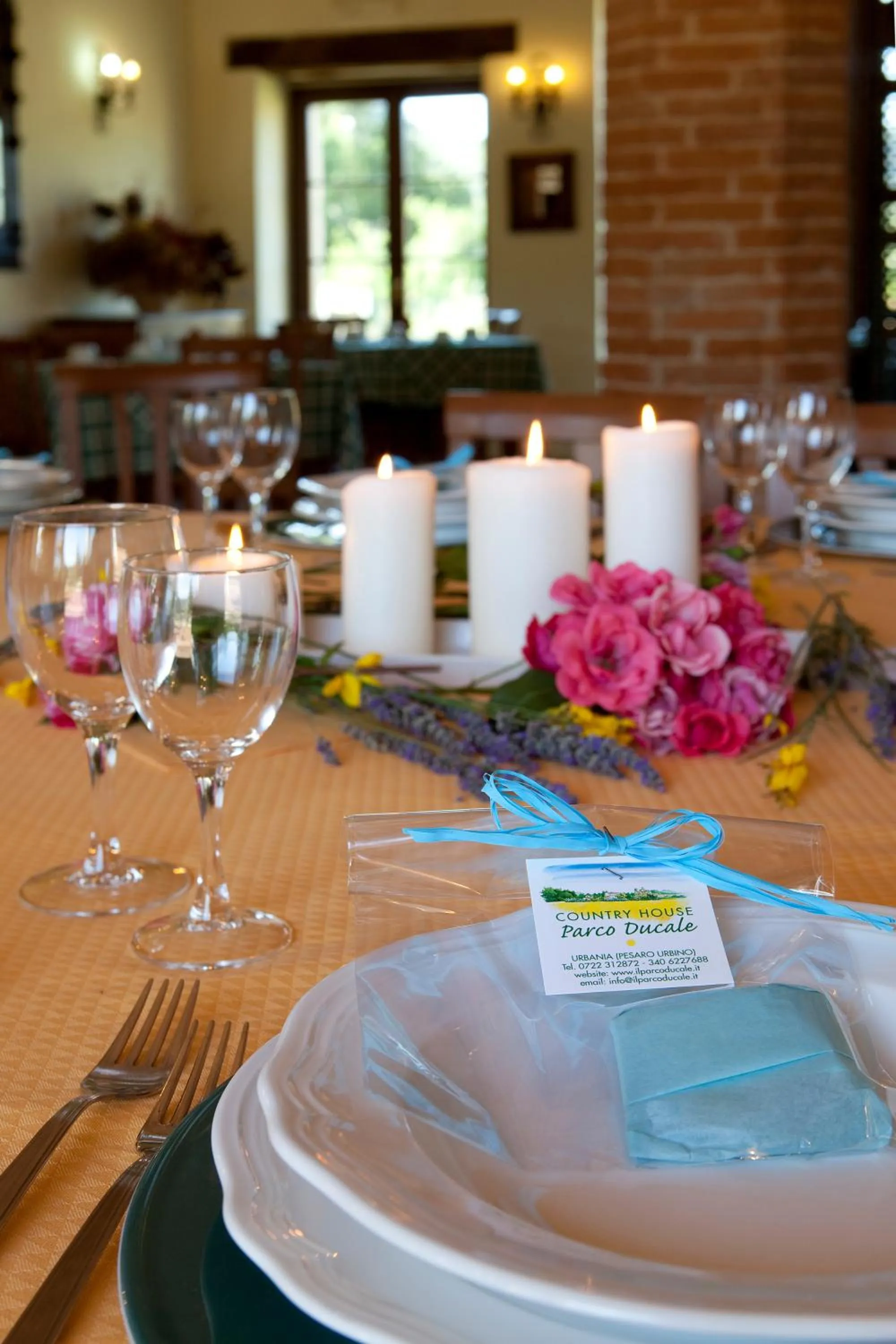 Restaurant/places to eat in Parco Ducale Country House