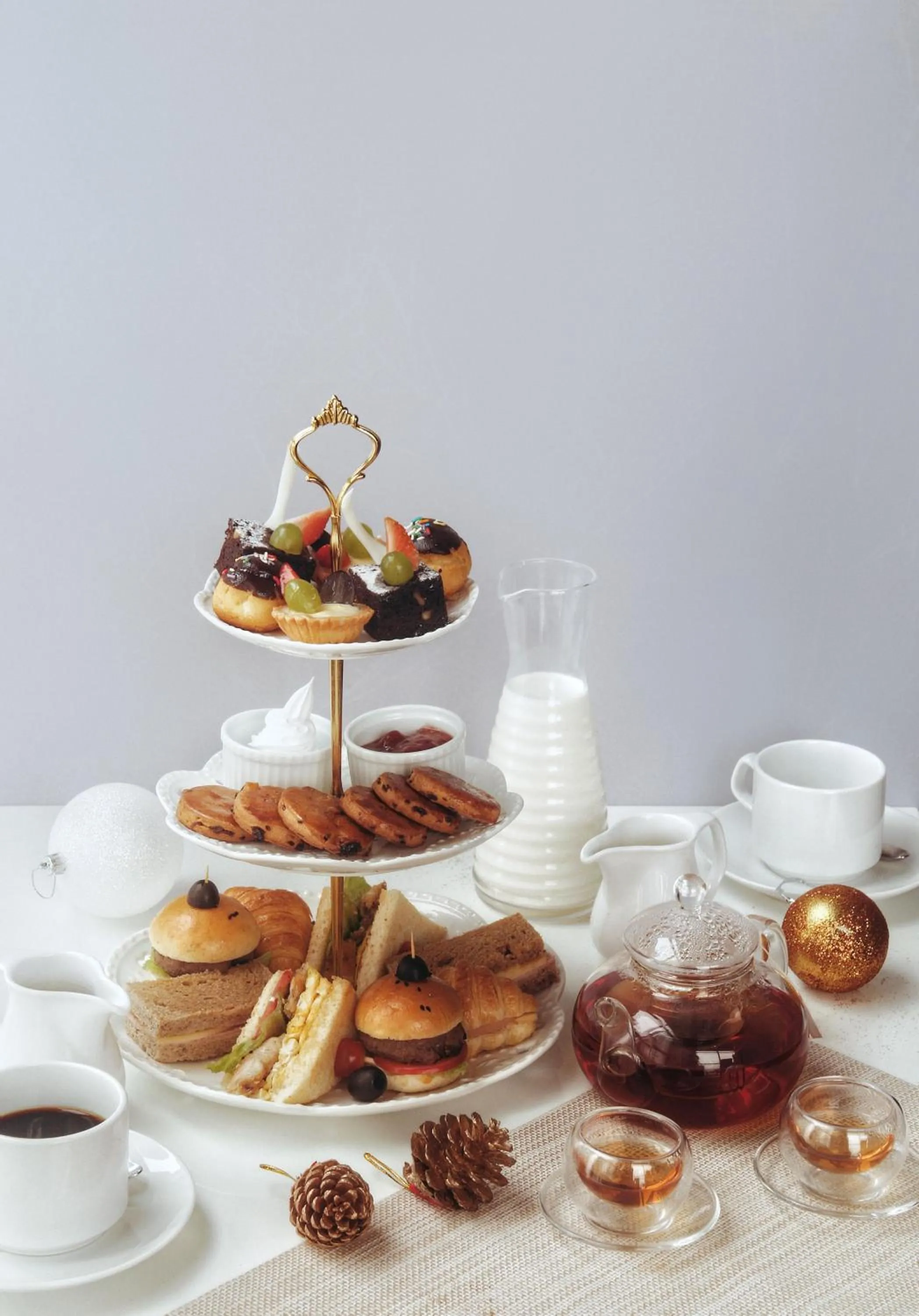 Food and drinks in HAIAN Beach Hotel & Spa