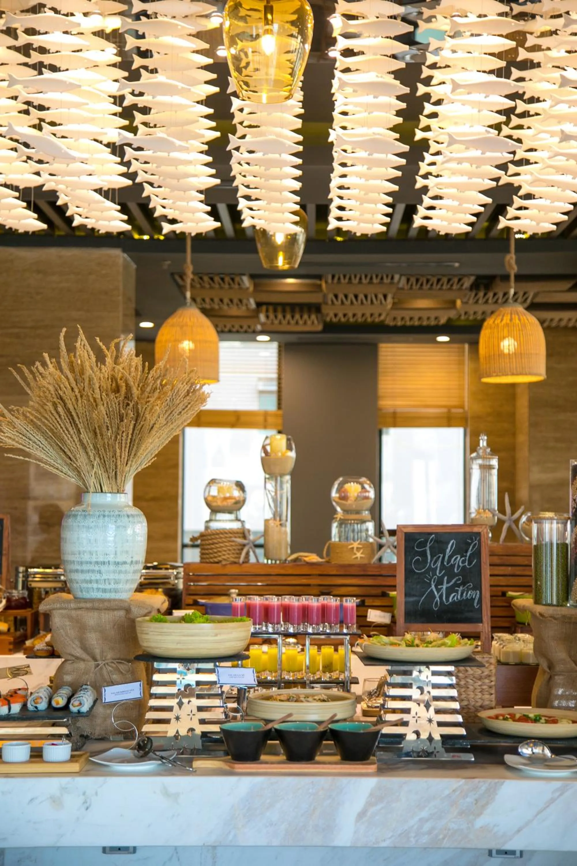 Restaurant/places to eat in HAIAN Beach Hotel & Spa