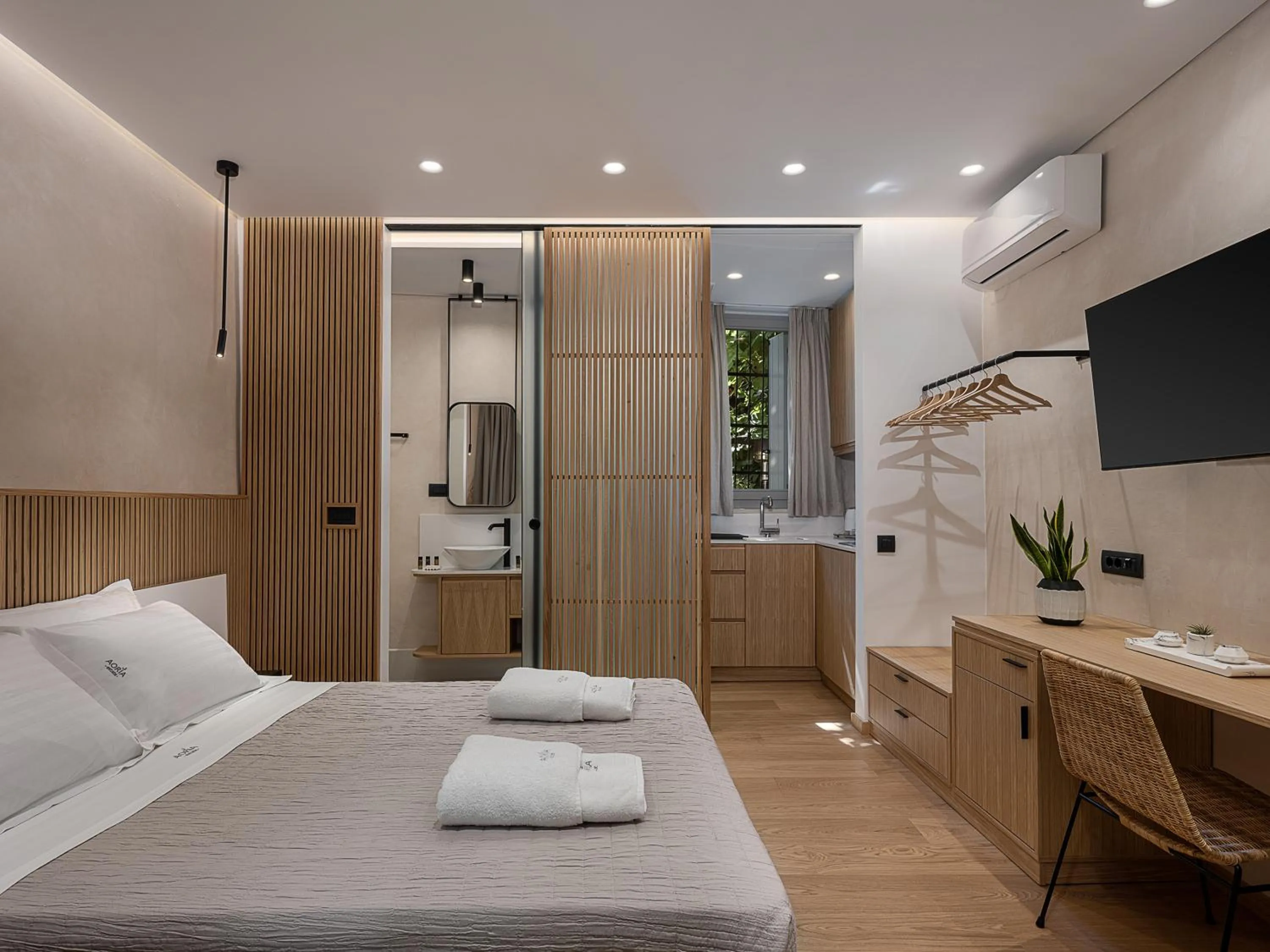 Photo of the whole room, Bed in Aoria Estate Old Port