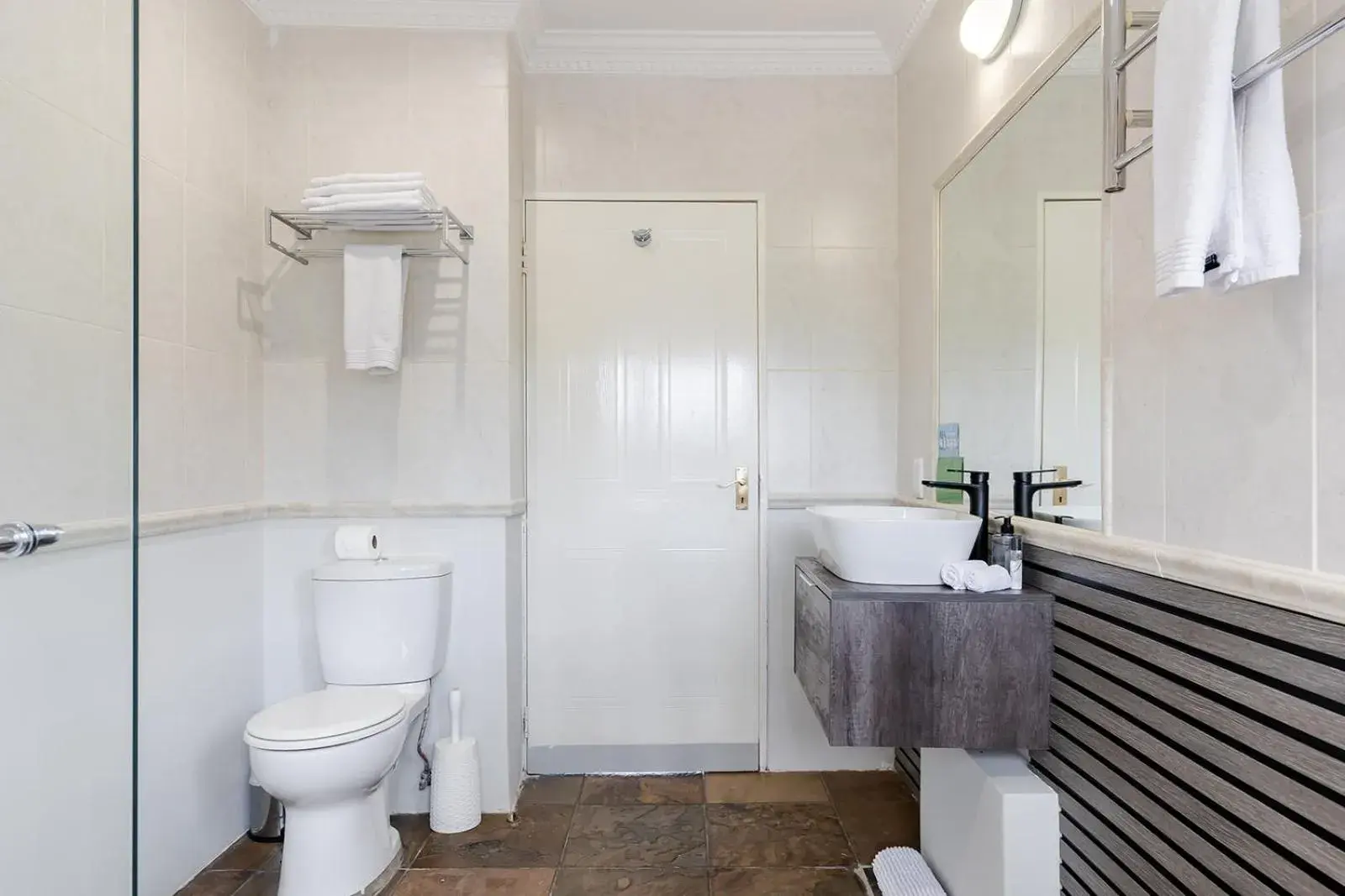 Twin/Double Room - single occupancy in Matumi Golf Lodge Twin/Double Room - single occupancy in Matumi Golf Lodge