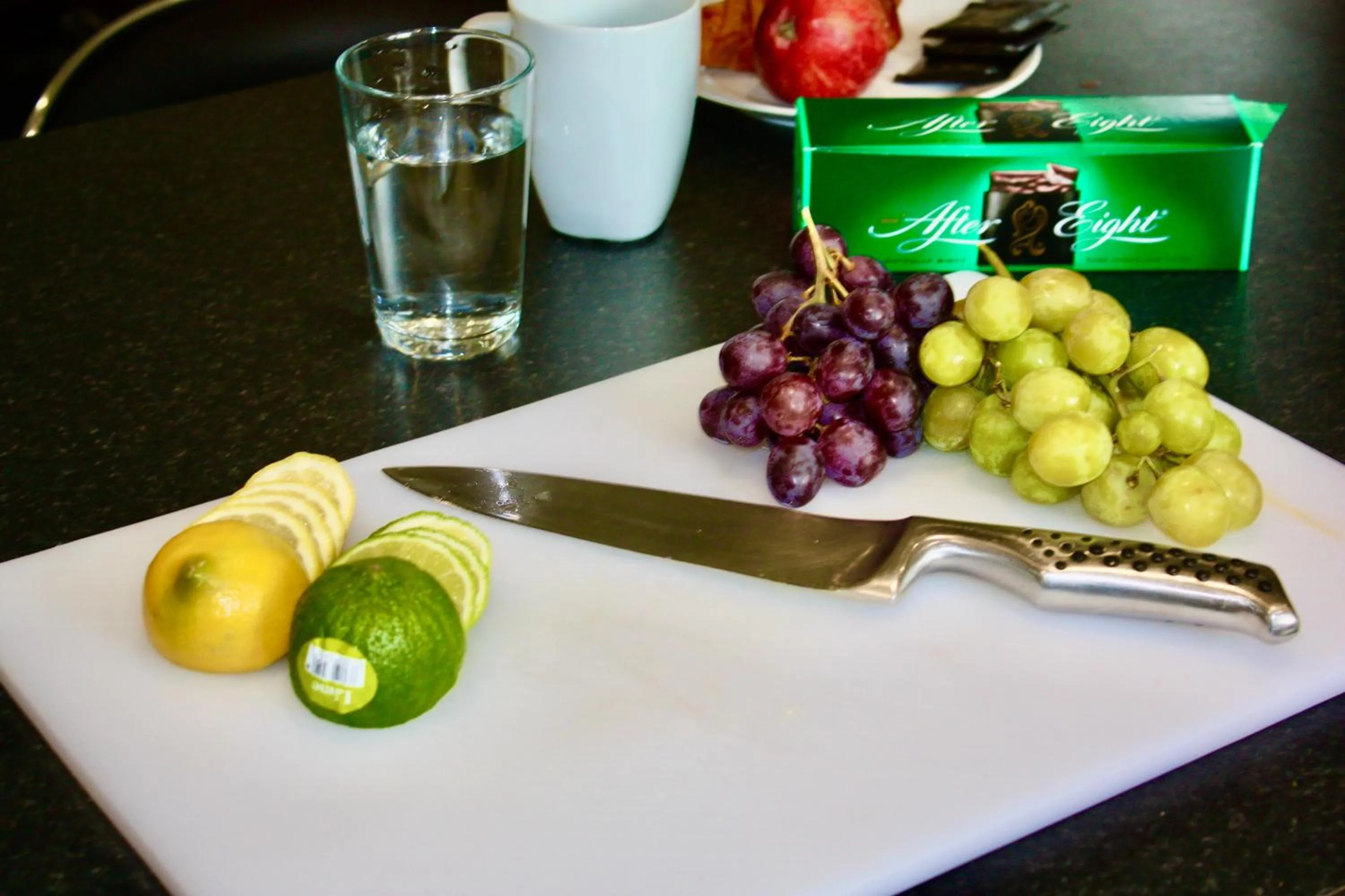 Food and drinks in Holiday Home Hot Tub & Sauna