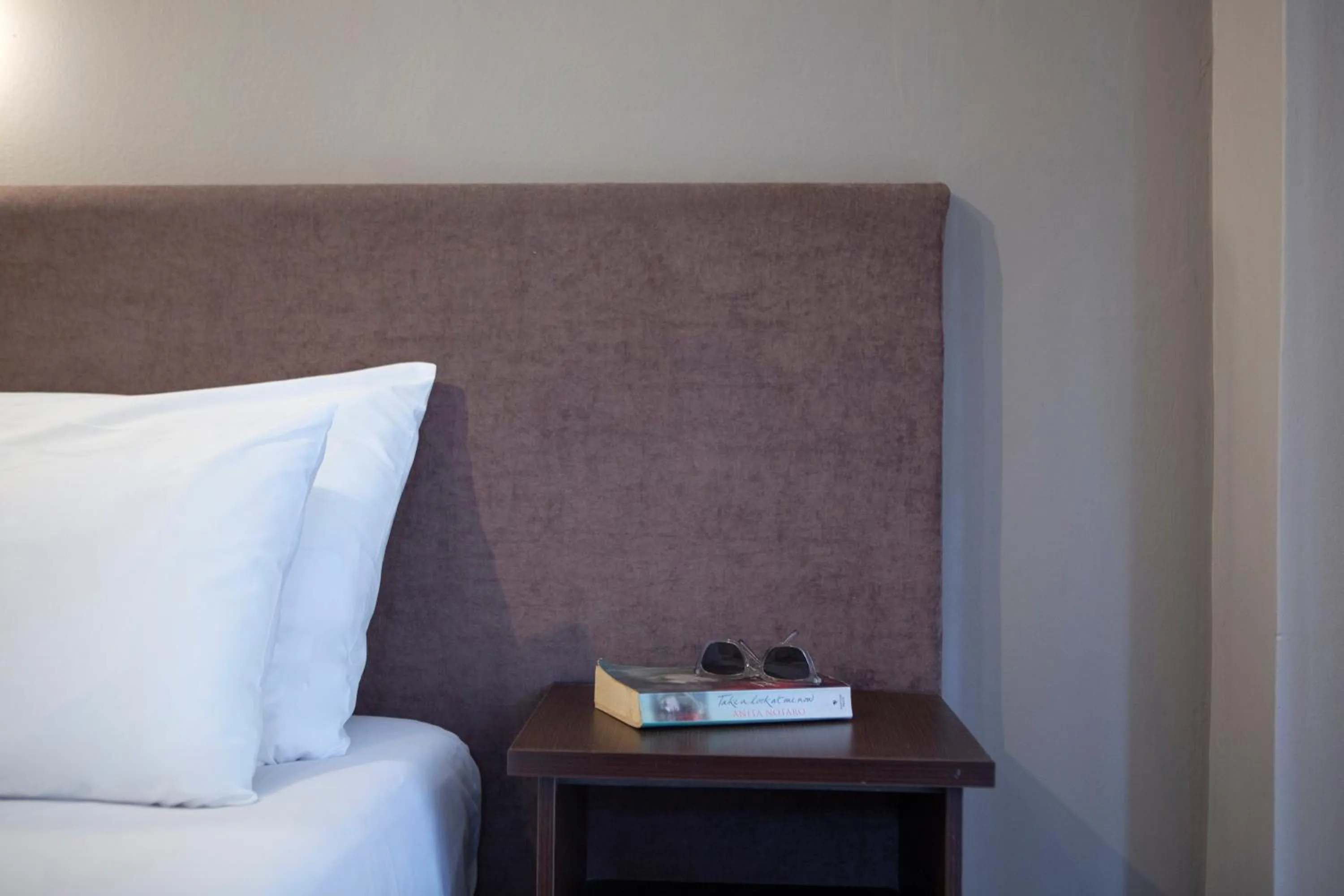 Bed in Athina résidence