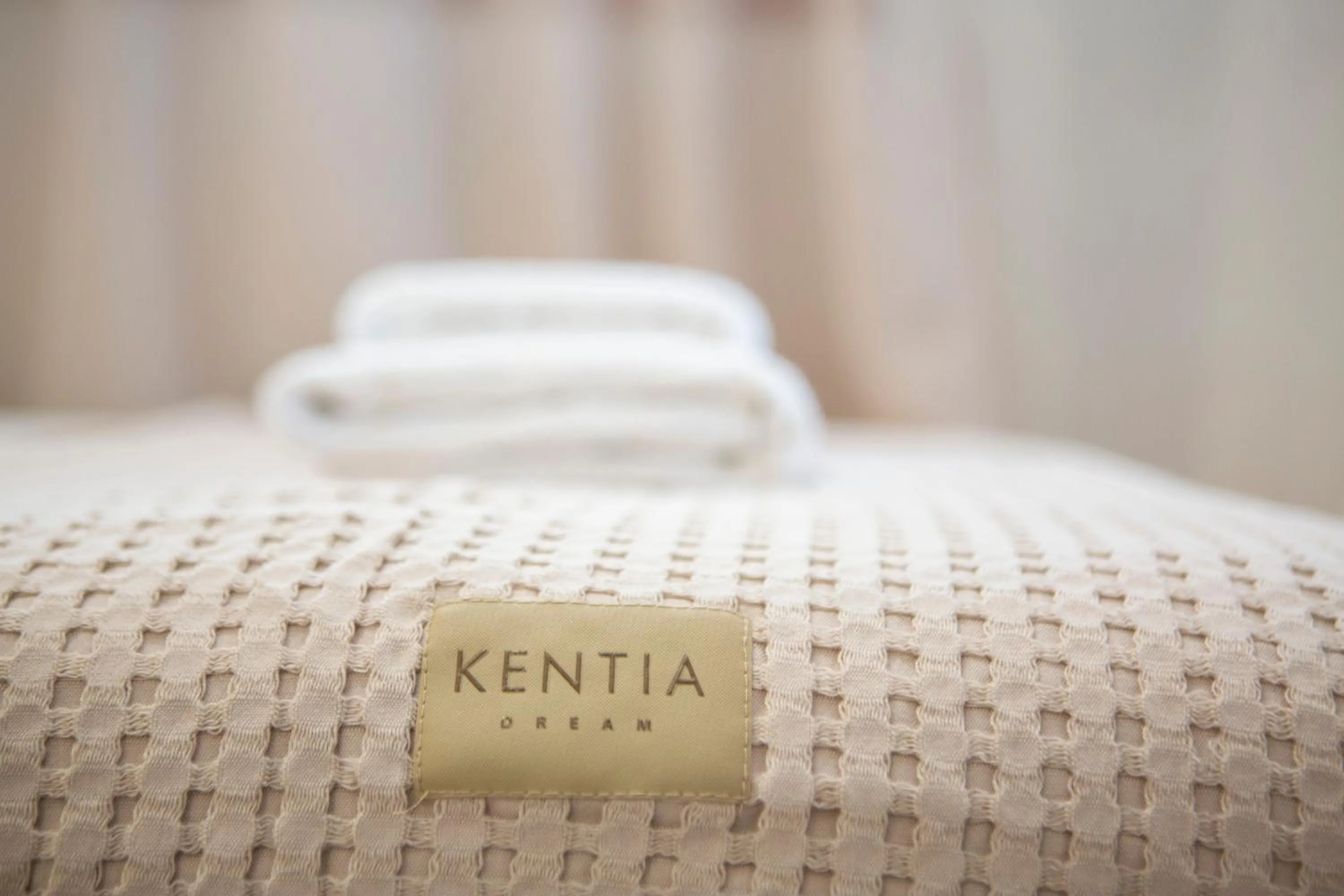 Bed in Athina résidence