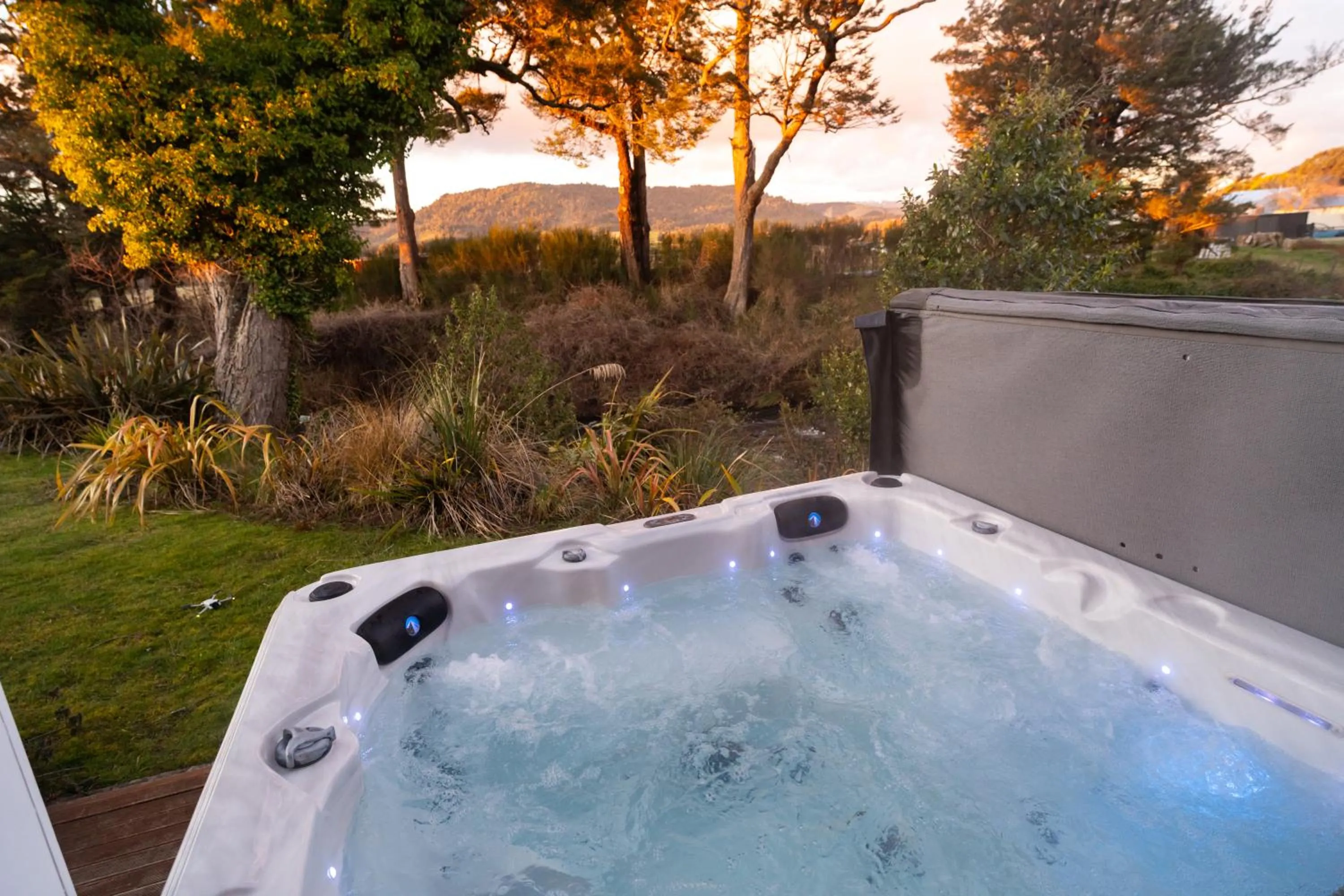 Hot Tub in Two Rivers Ohakune - Boutique Bed and Breakfast