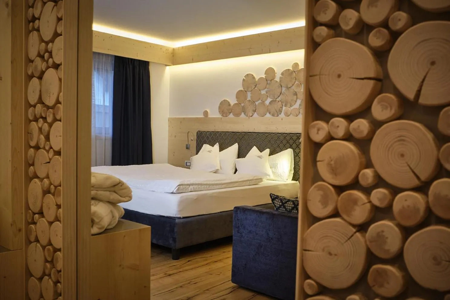 Bedroom, Bed in Cimon Dolomites Hotel