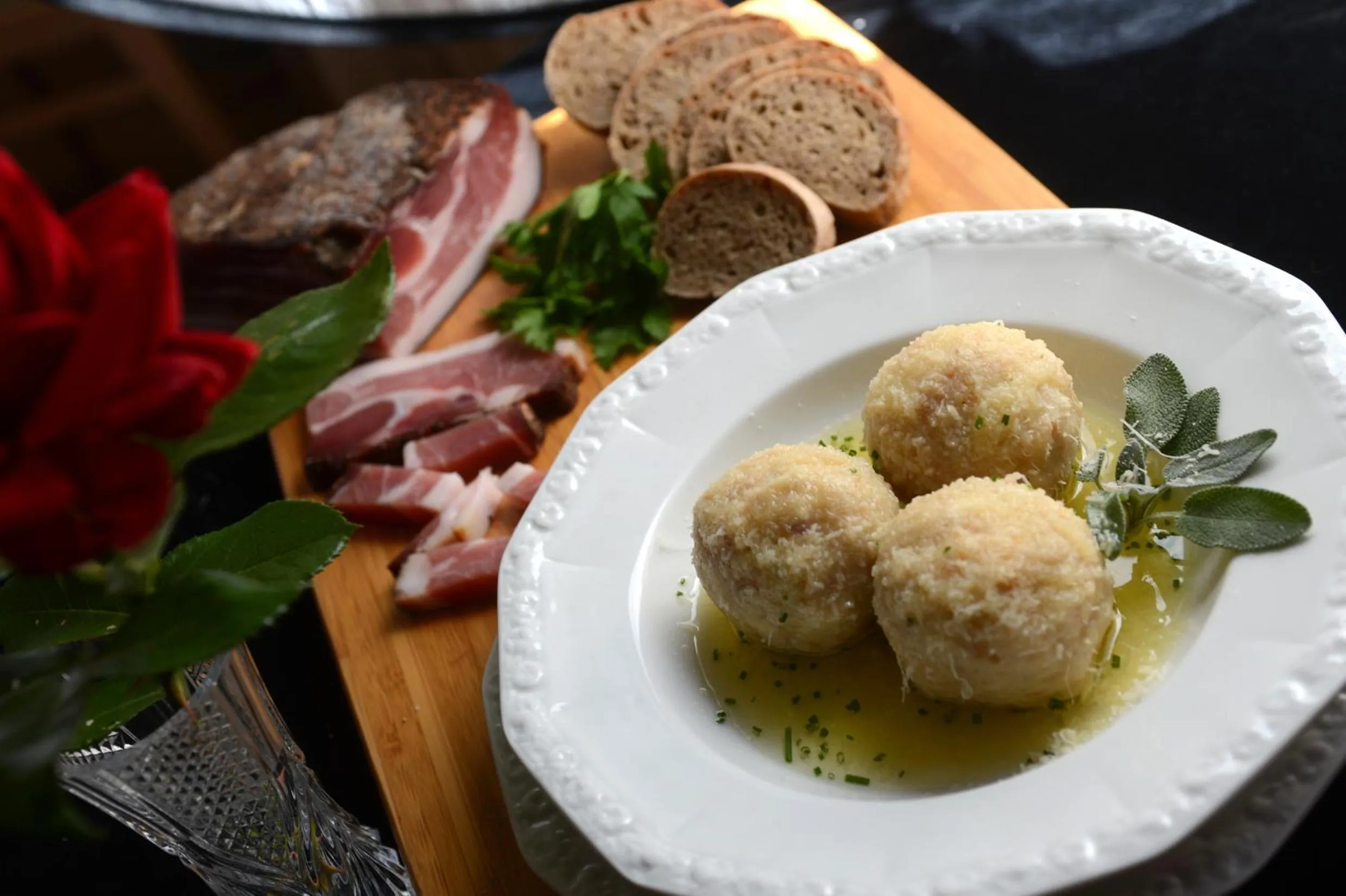 Food and drinks in Cimon Dolomites Hotel