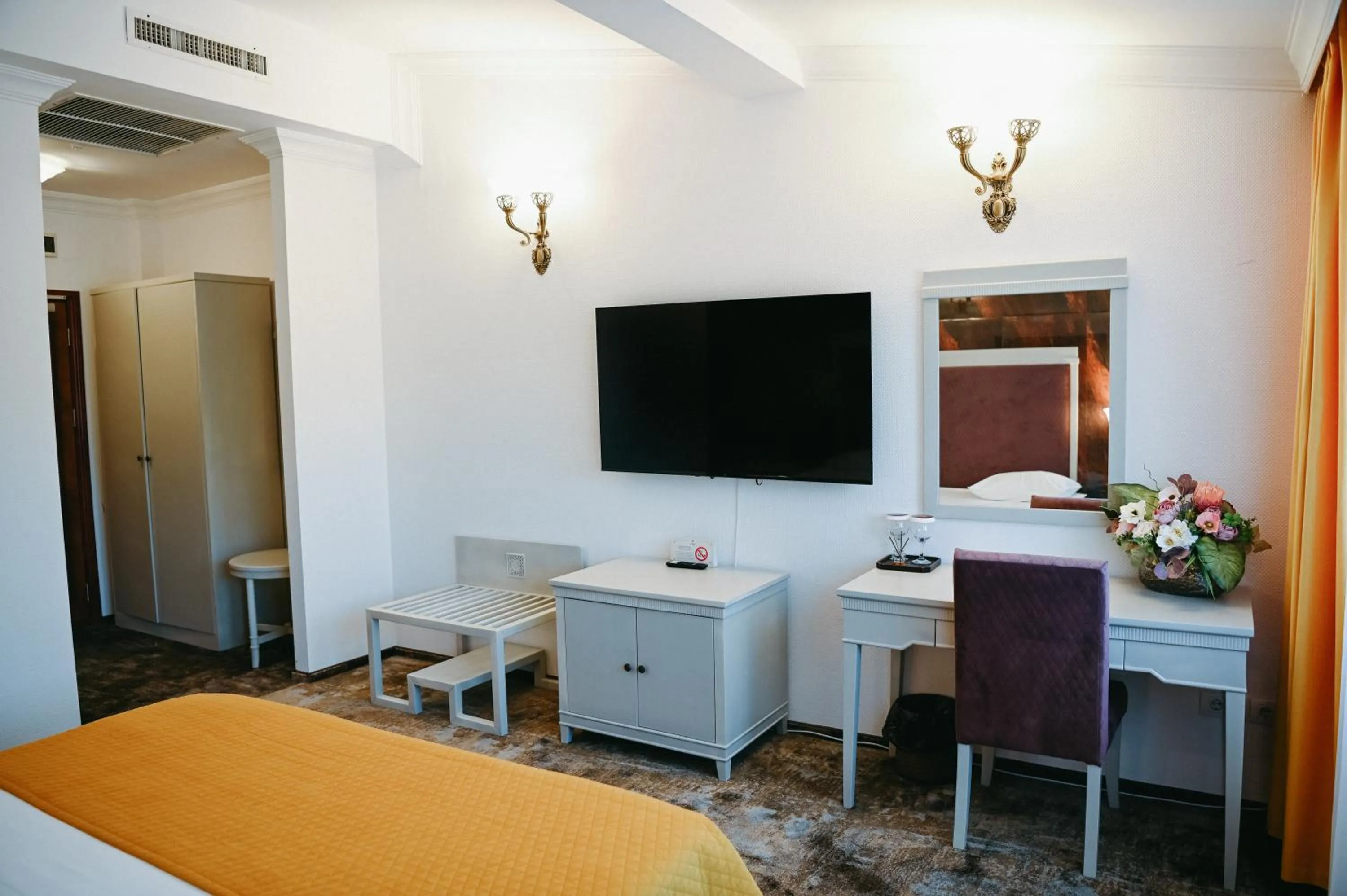 Bed in Hotel La Castel Iasi