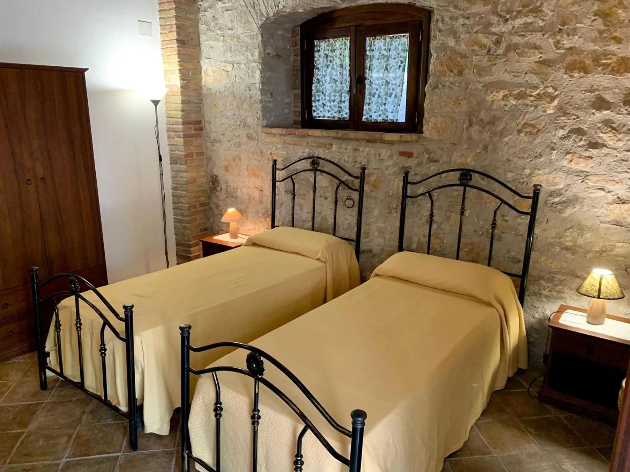Bed in Agriturismo Sant'Agata