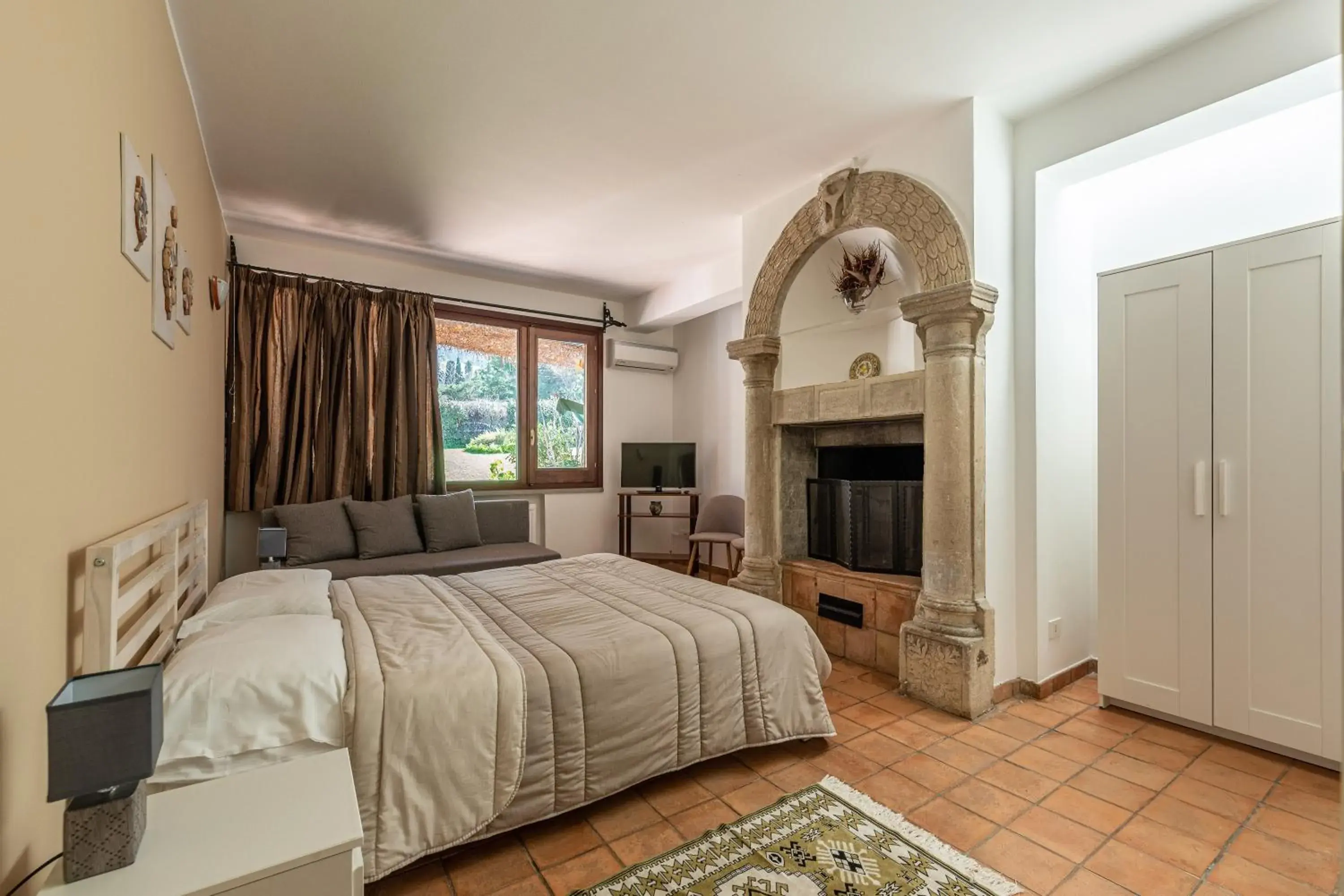 Double Room with Private External Bathroom in Bouganville Home Mondello Double Room with Private External Bathroom in Bouganville Home Mondello