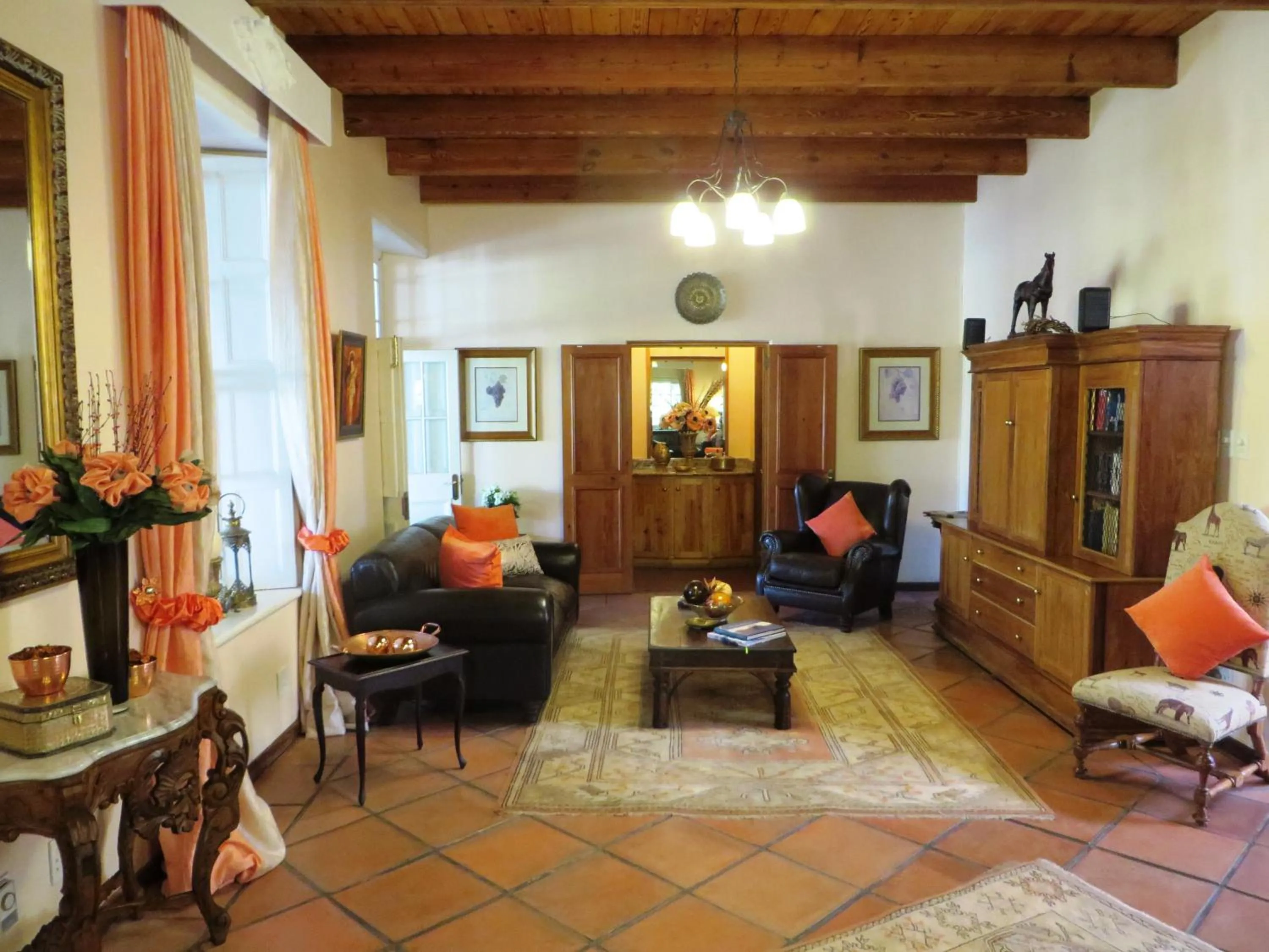 Lounge or bar in Le Manoir de Brendel