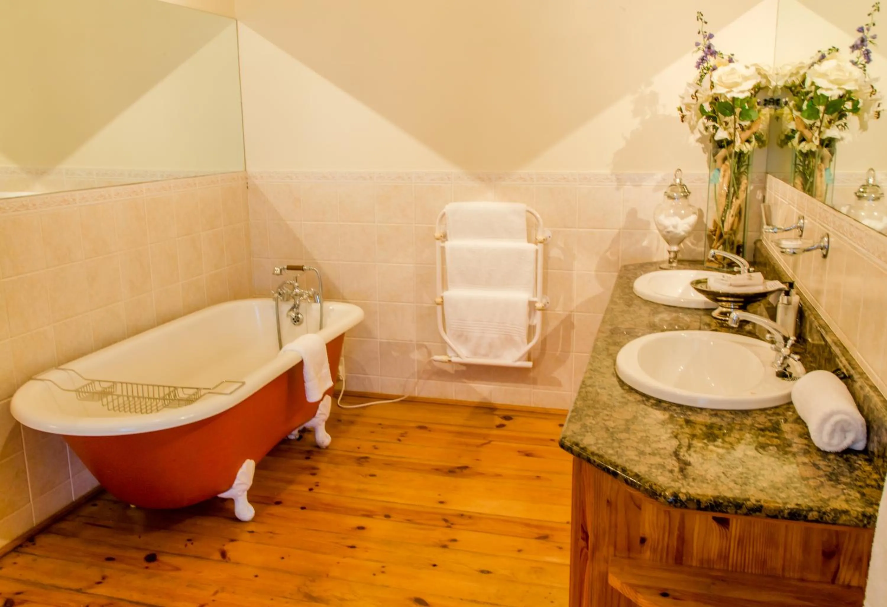 Bathroom in Le Manoir de Brendel