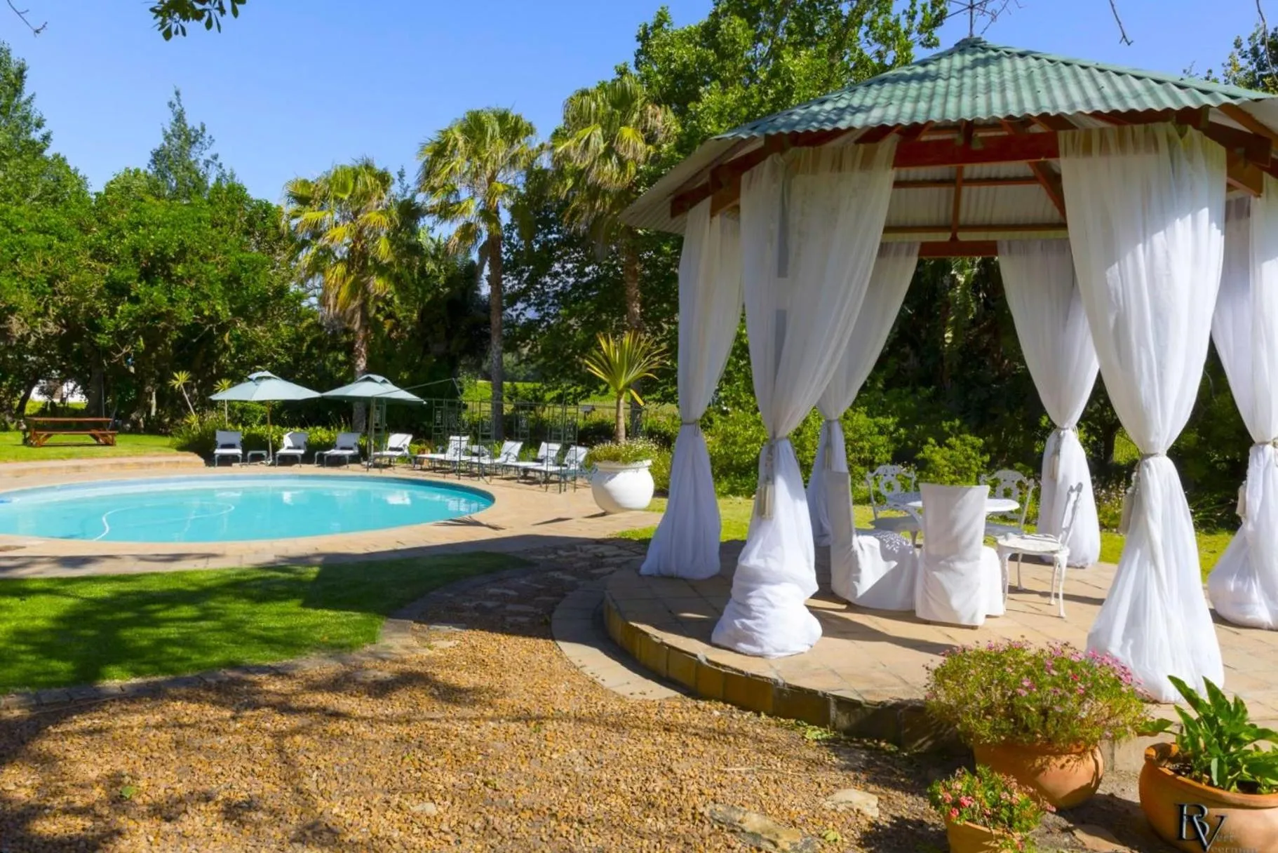 Swimming pool in Le Manoir de Brendel