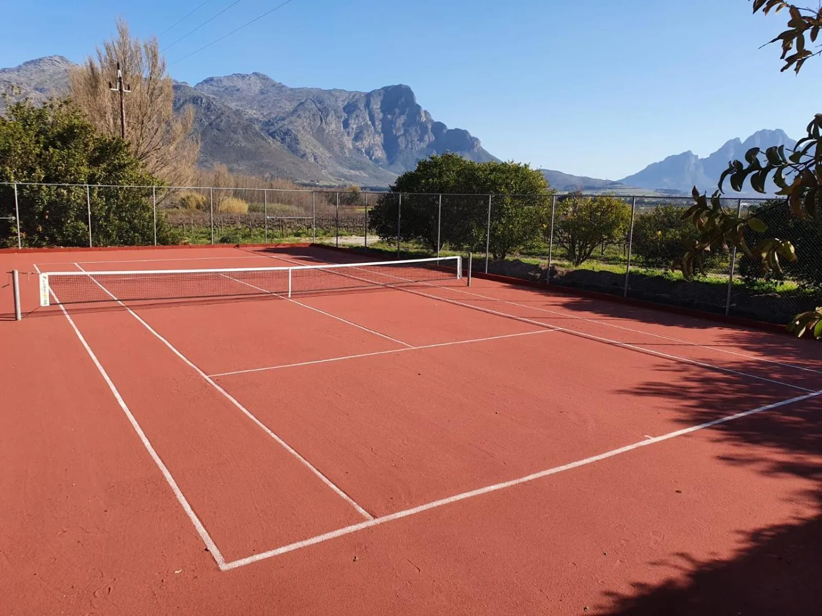 Tennis court in Le Manoir de Brendel