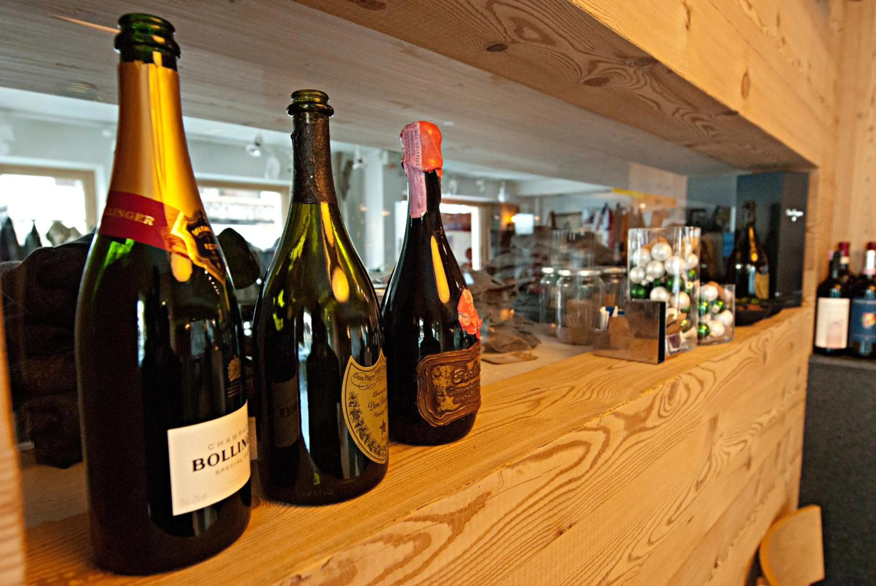 On-site shops in Hotel Larice