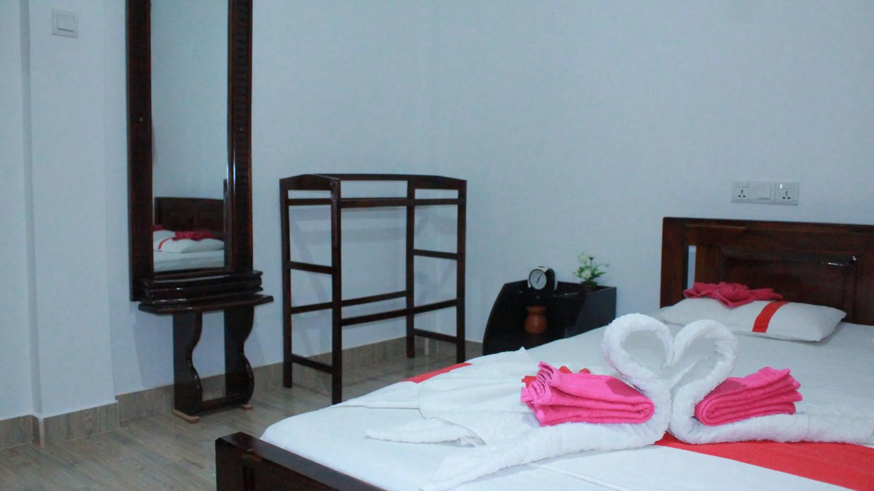 Bed in Lavender Home Yala Safari