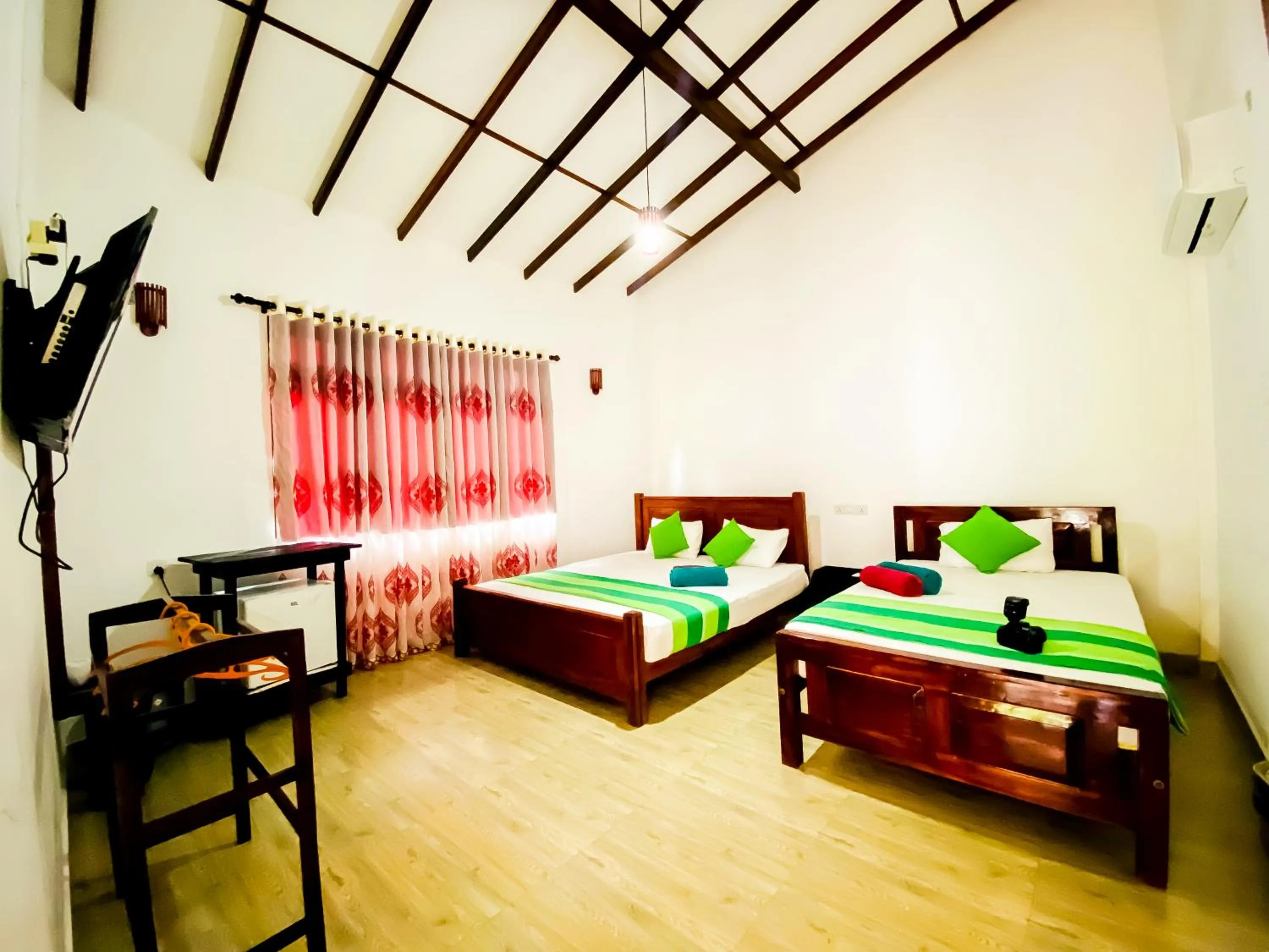 Bed in Lavender Home Yala Safari