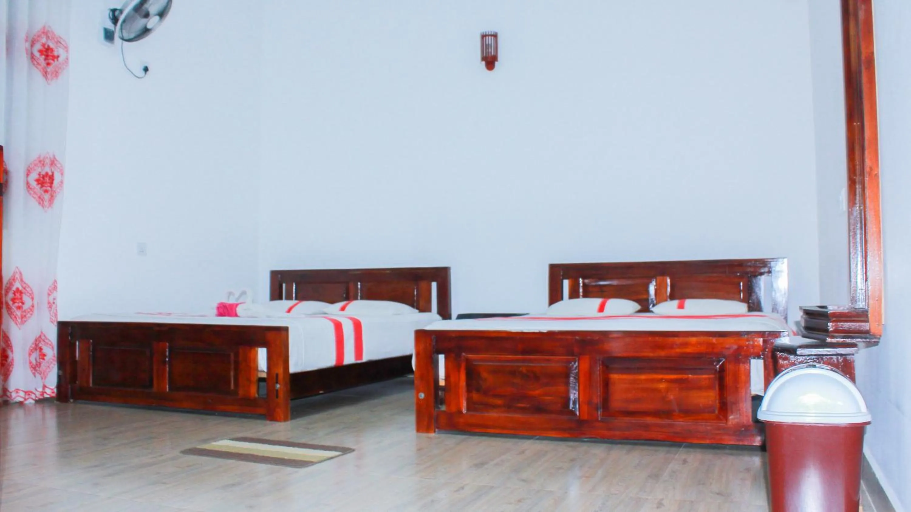 Bed in Lavender Home Yala Safari