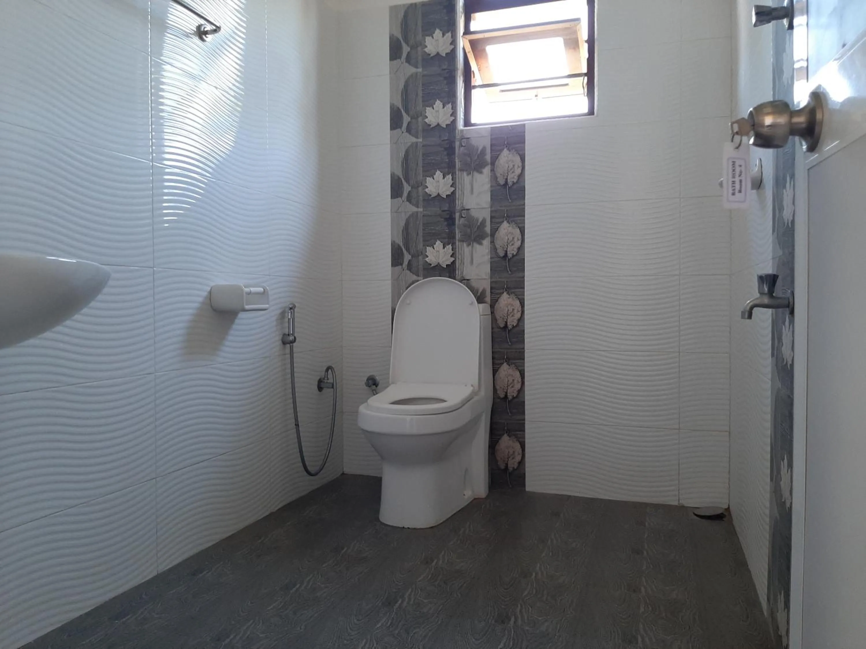 Bathroom in Lavender Home Yala Safari