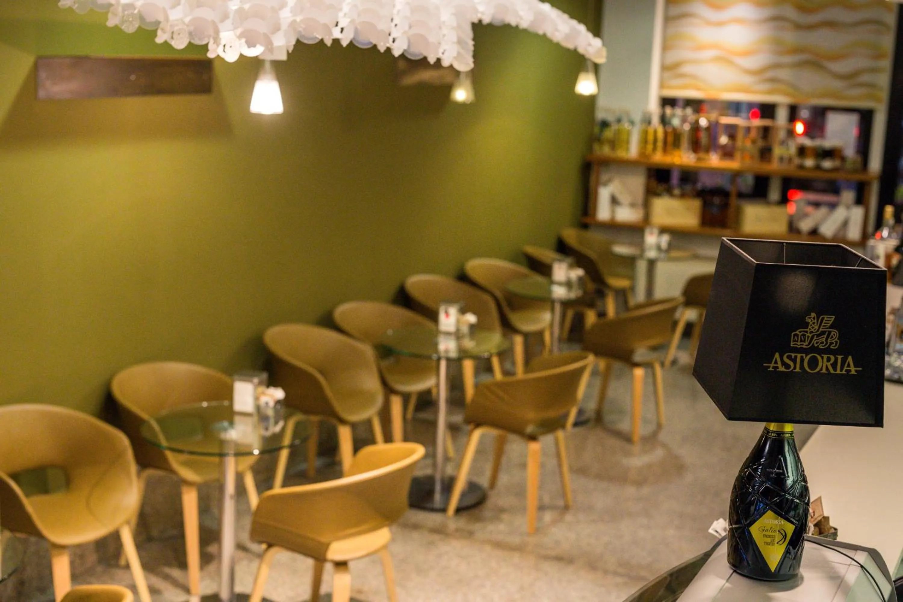 Restaurant/places to eat in Albergo Montenegro