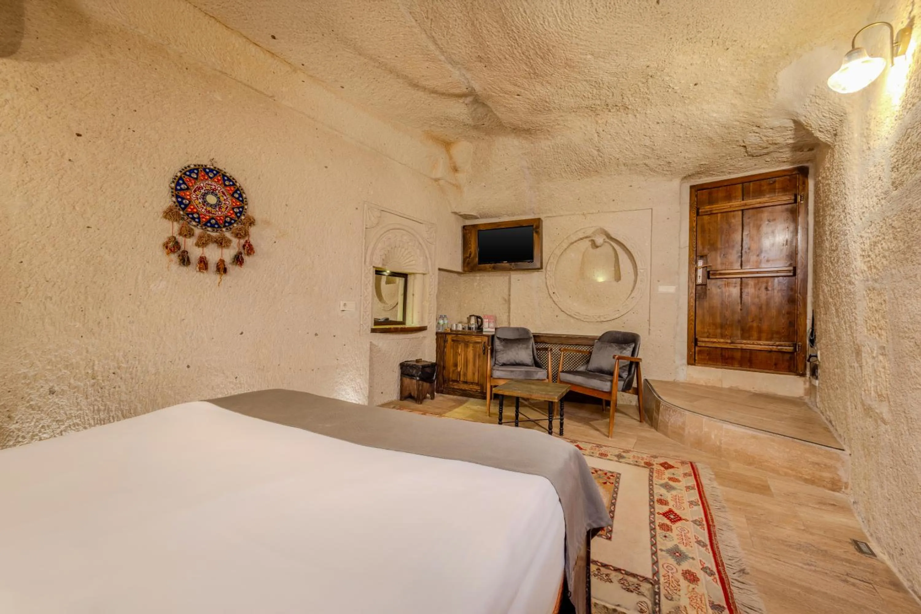 Bed in Castle Cave Hotel