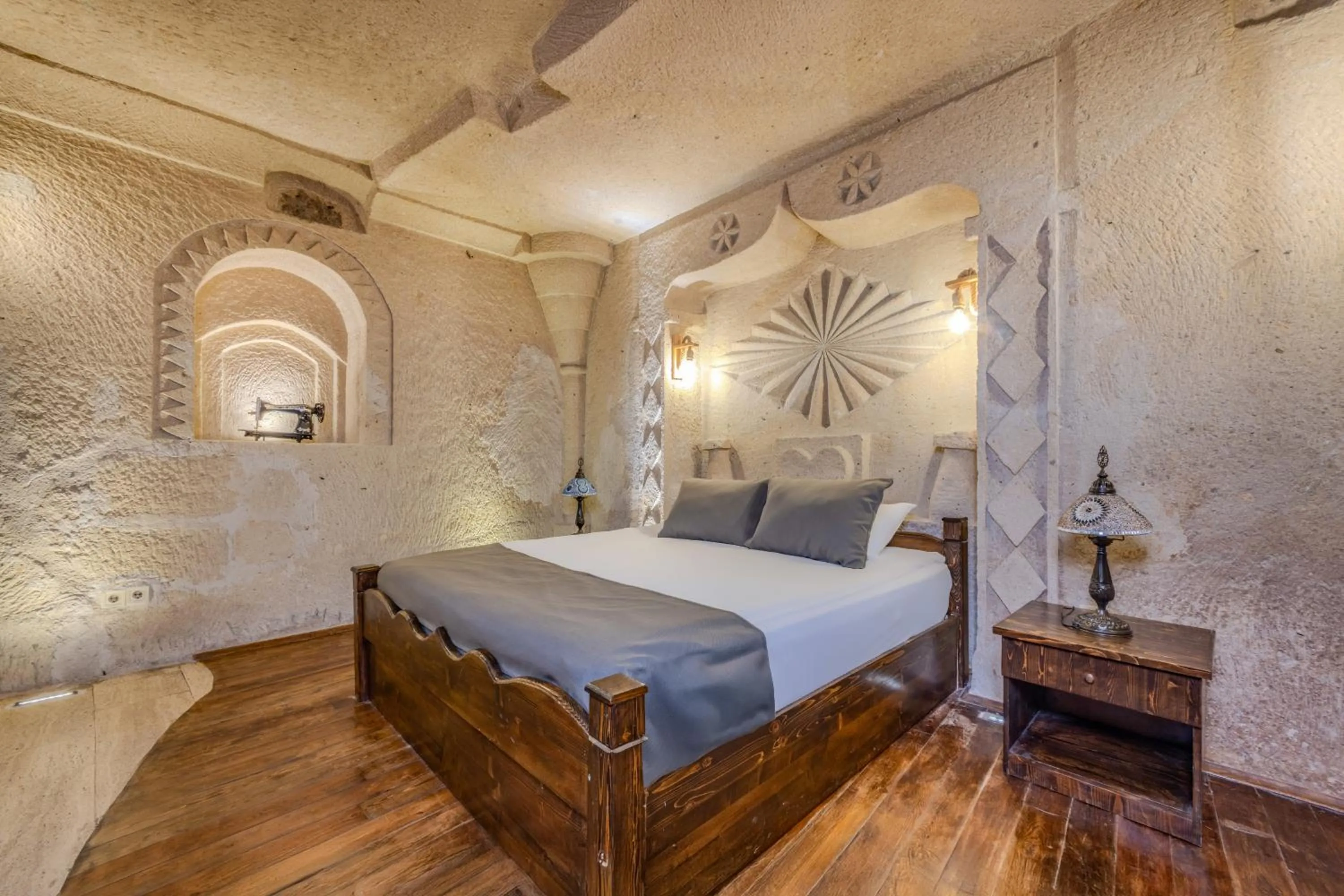Bed in Castle Cave Hotel