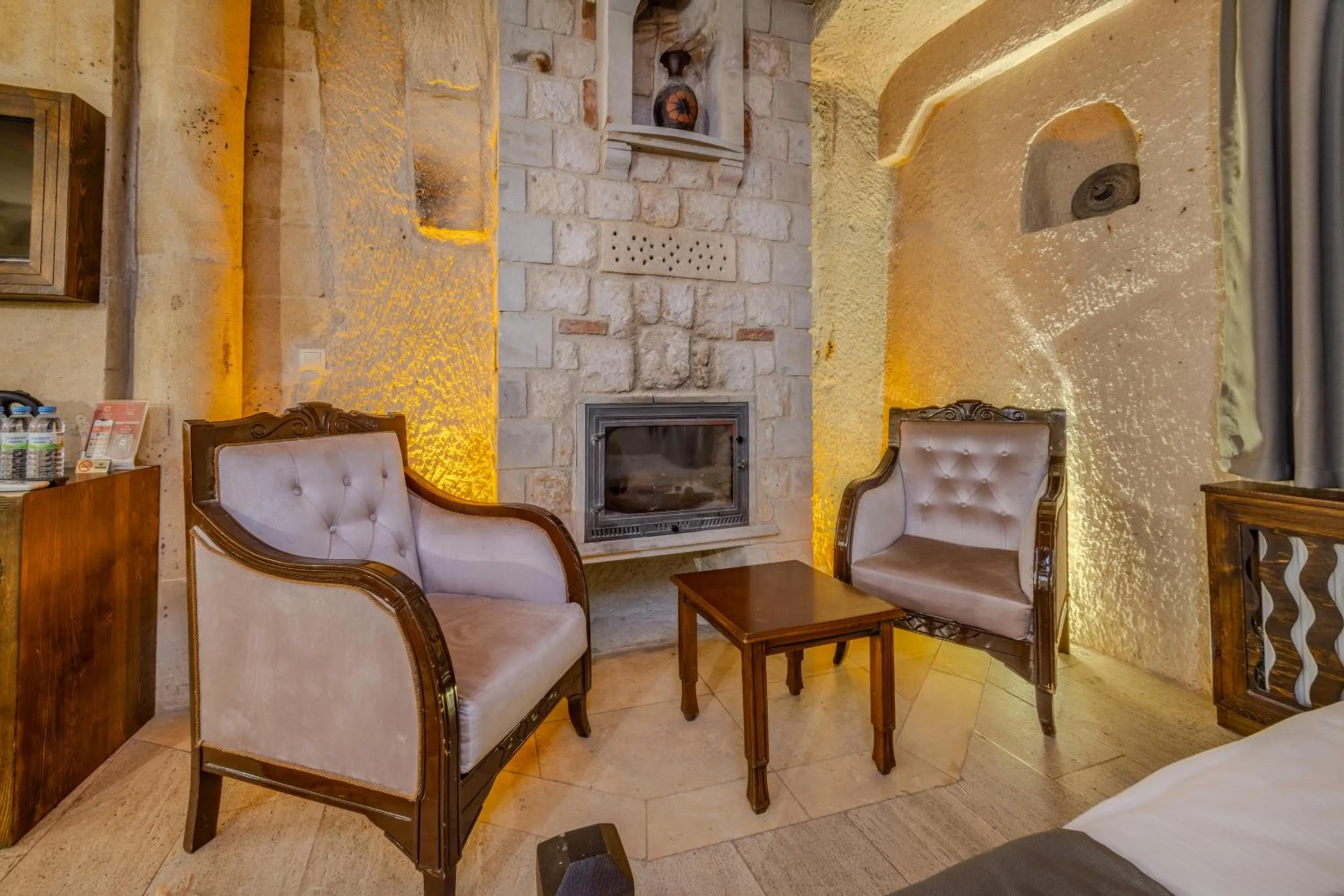 Seating area in Castle Cave Hotel