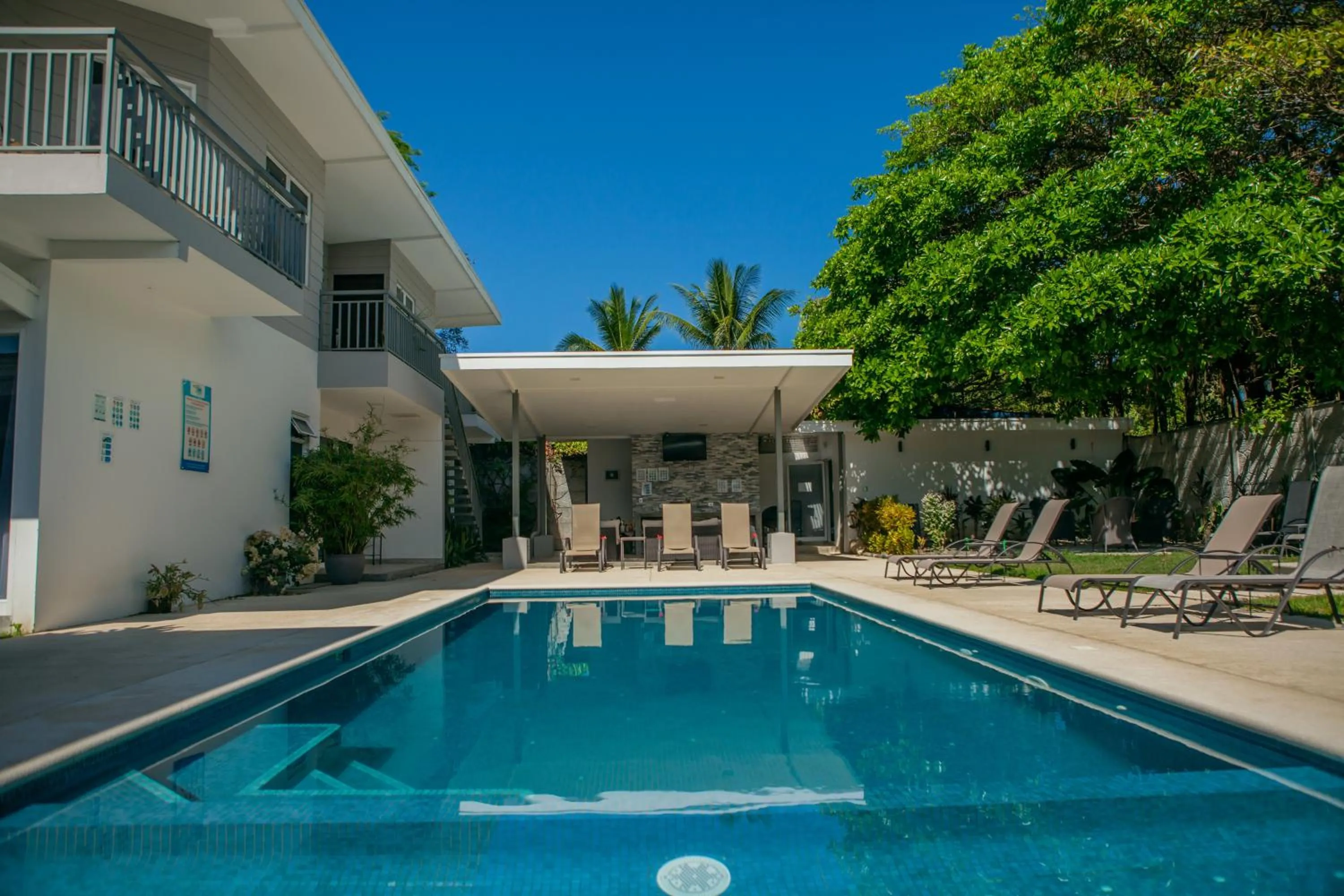 Swimming pool in Uvita Paradise