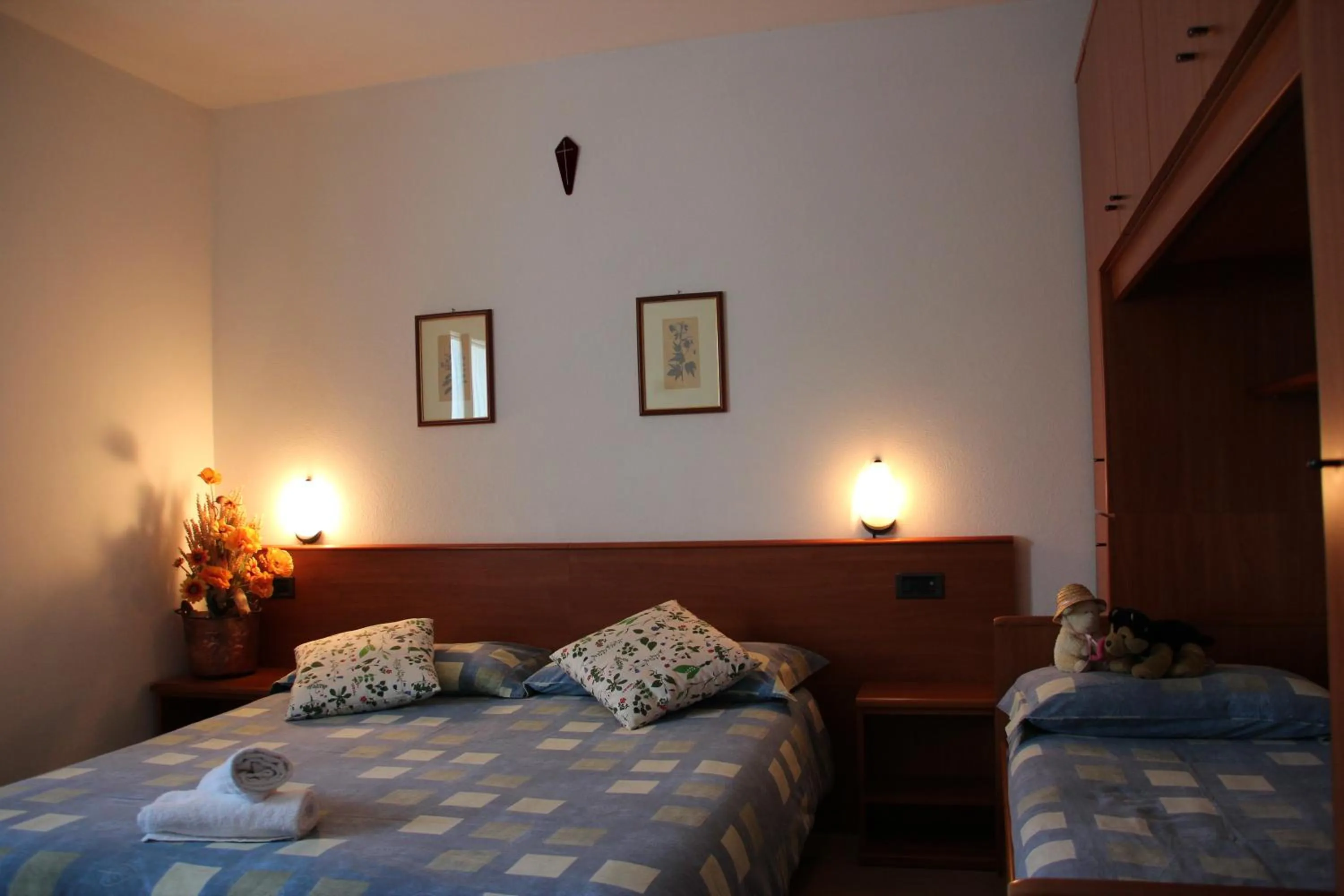 Bed in Albergo Bucaneve