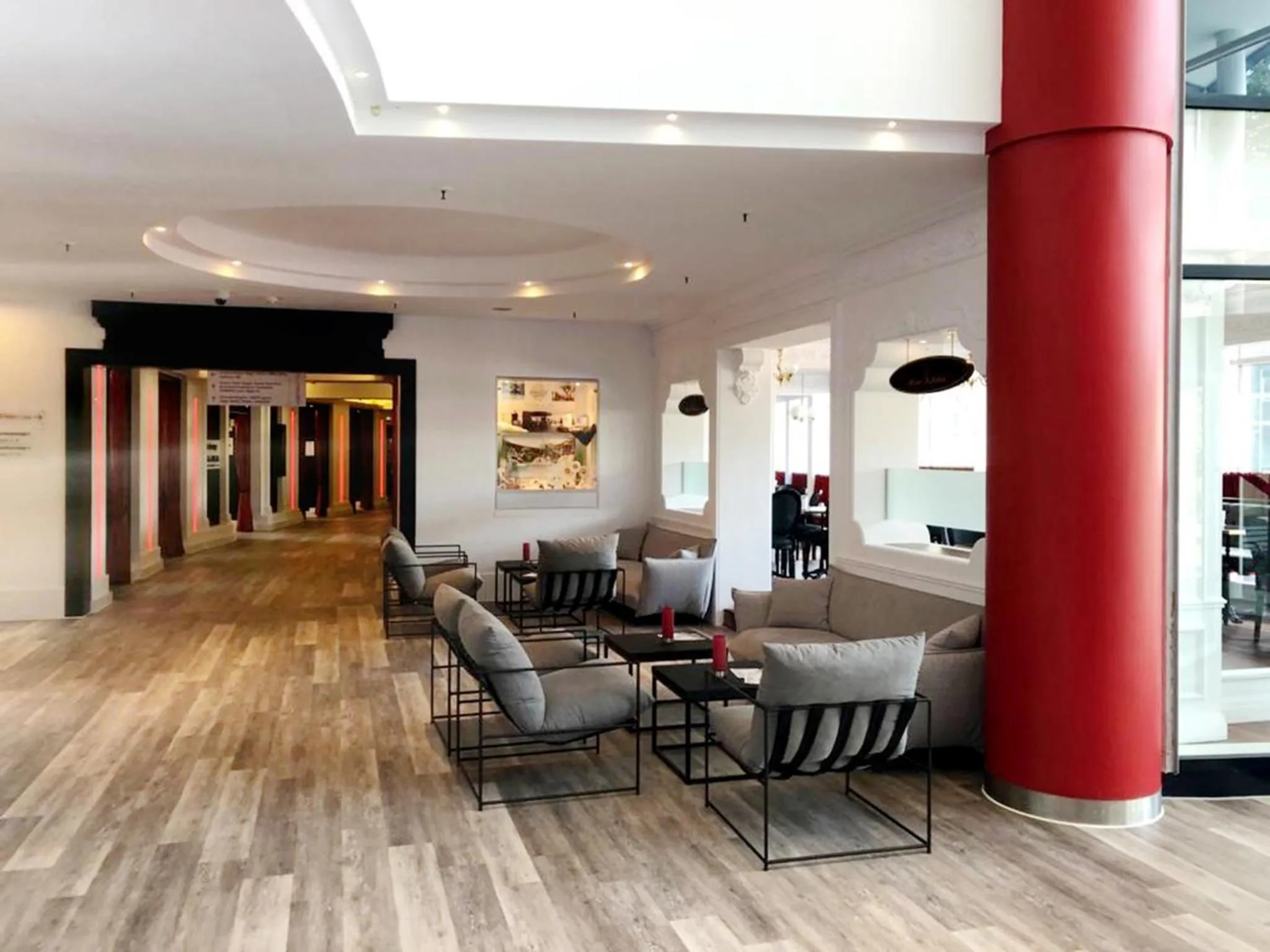 Lobby or reception in DORMERO Hotel Stuttgart
