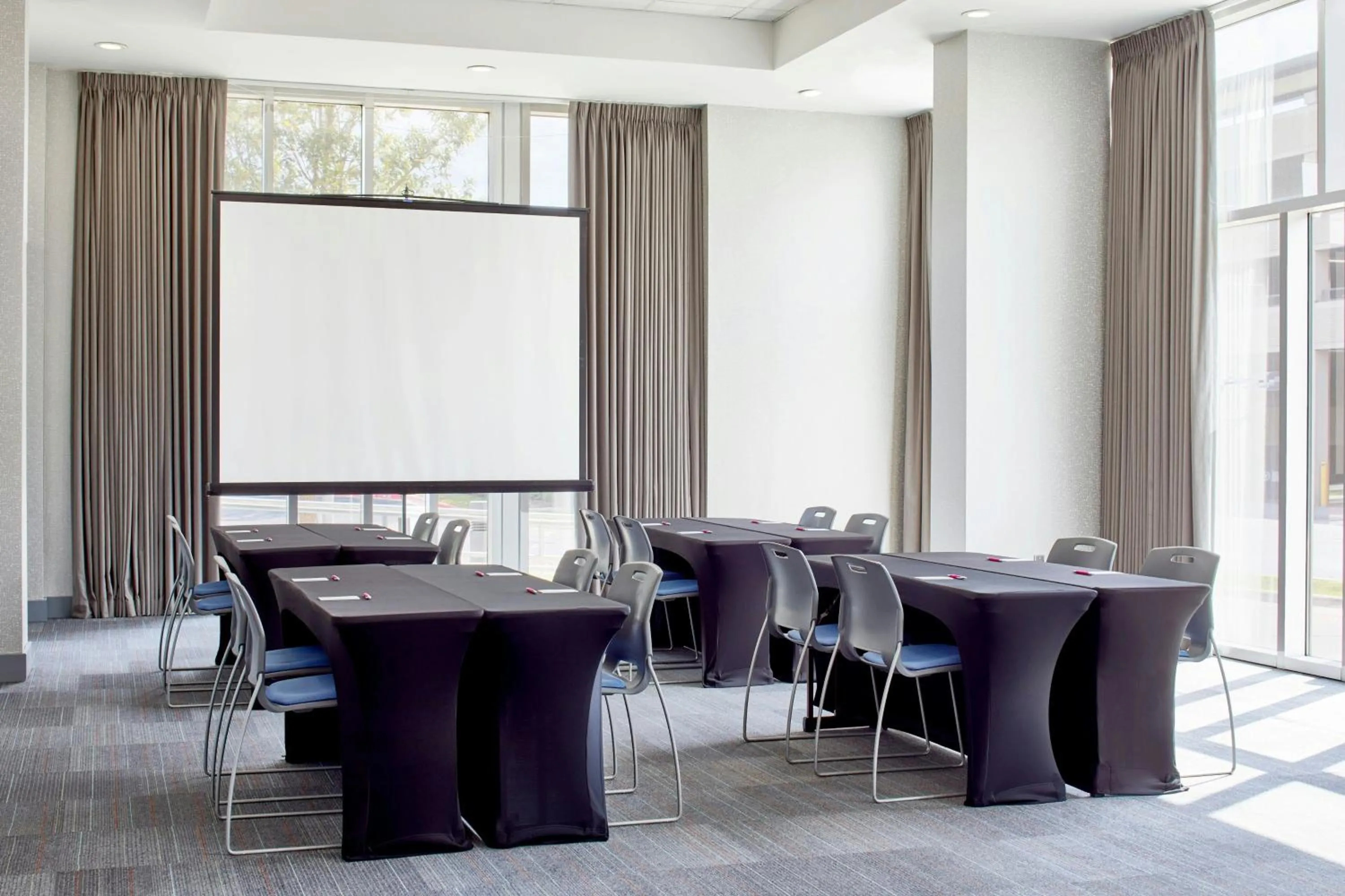 Meeting/conference room in Aloft Austin at The Domain