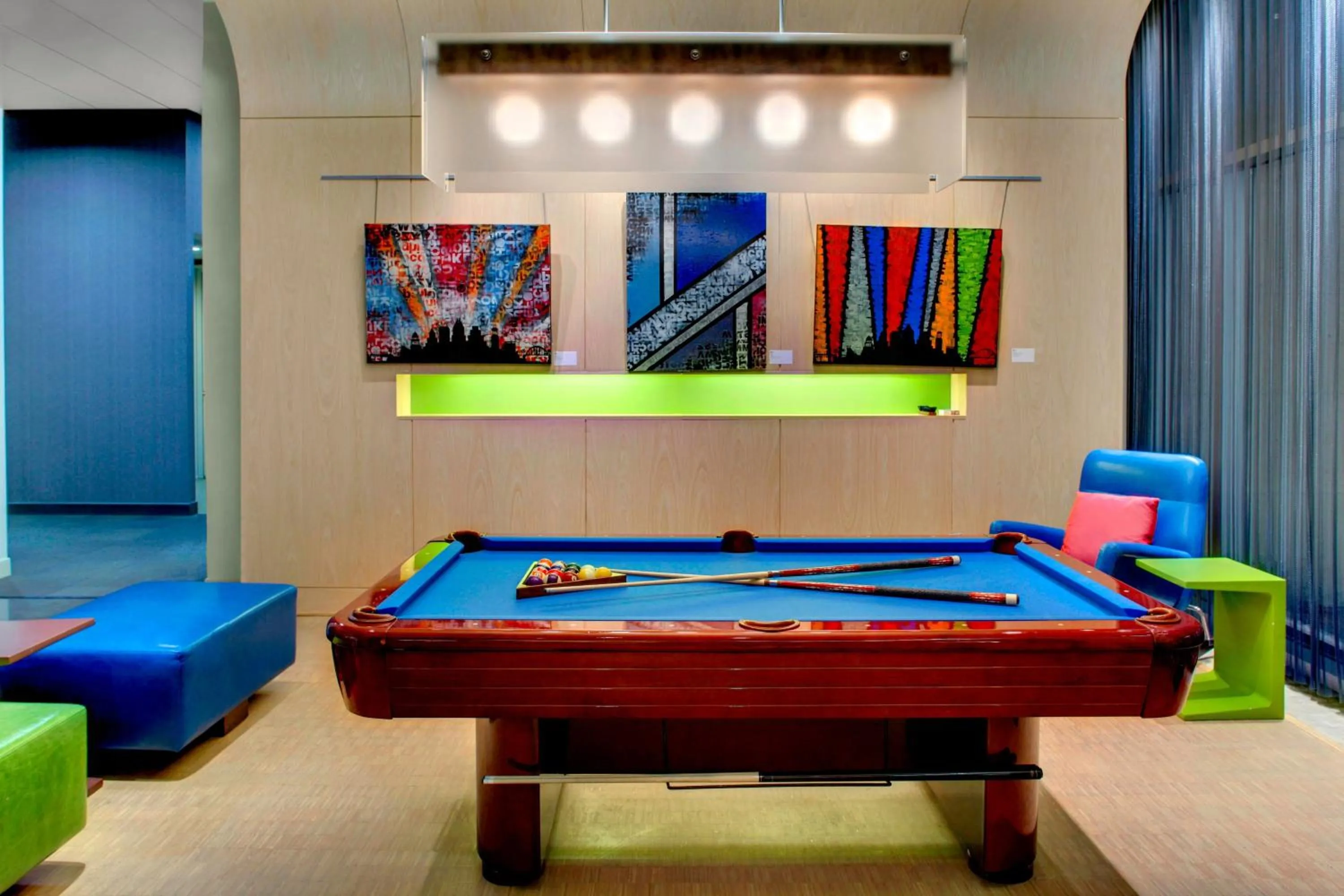 Lounge or bar in Aloft Austin at The Domain