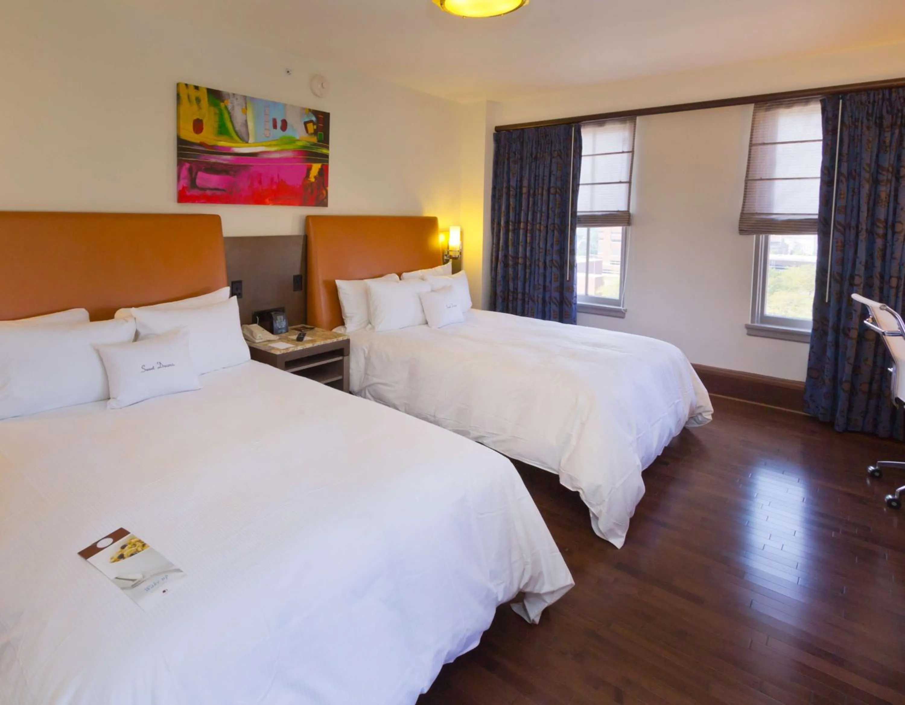 Bed in The Tudor Arms Hotel Cleveland - a DoubleTree by Hilton