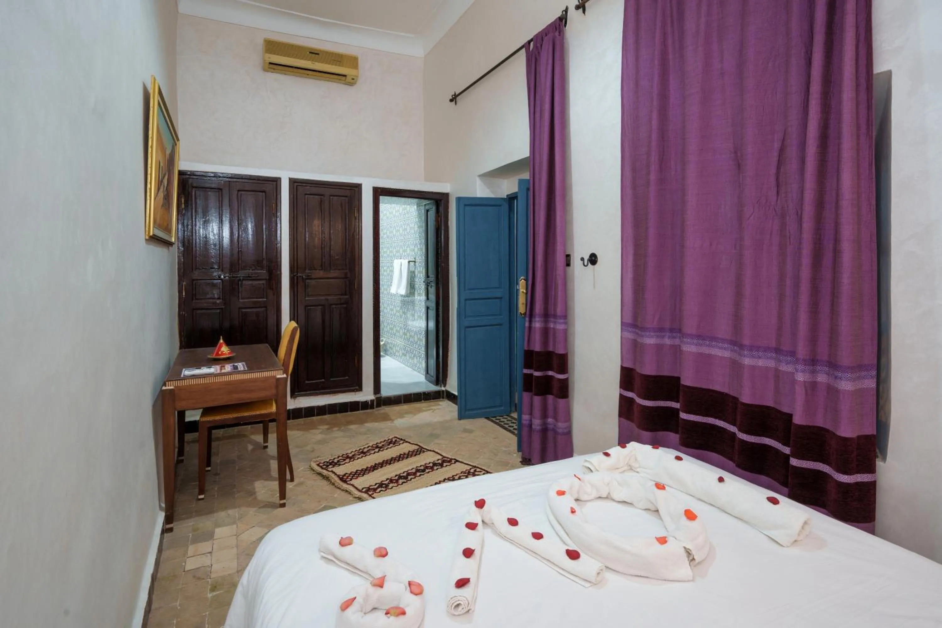Bed in Riad Azalia