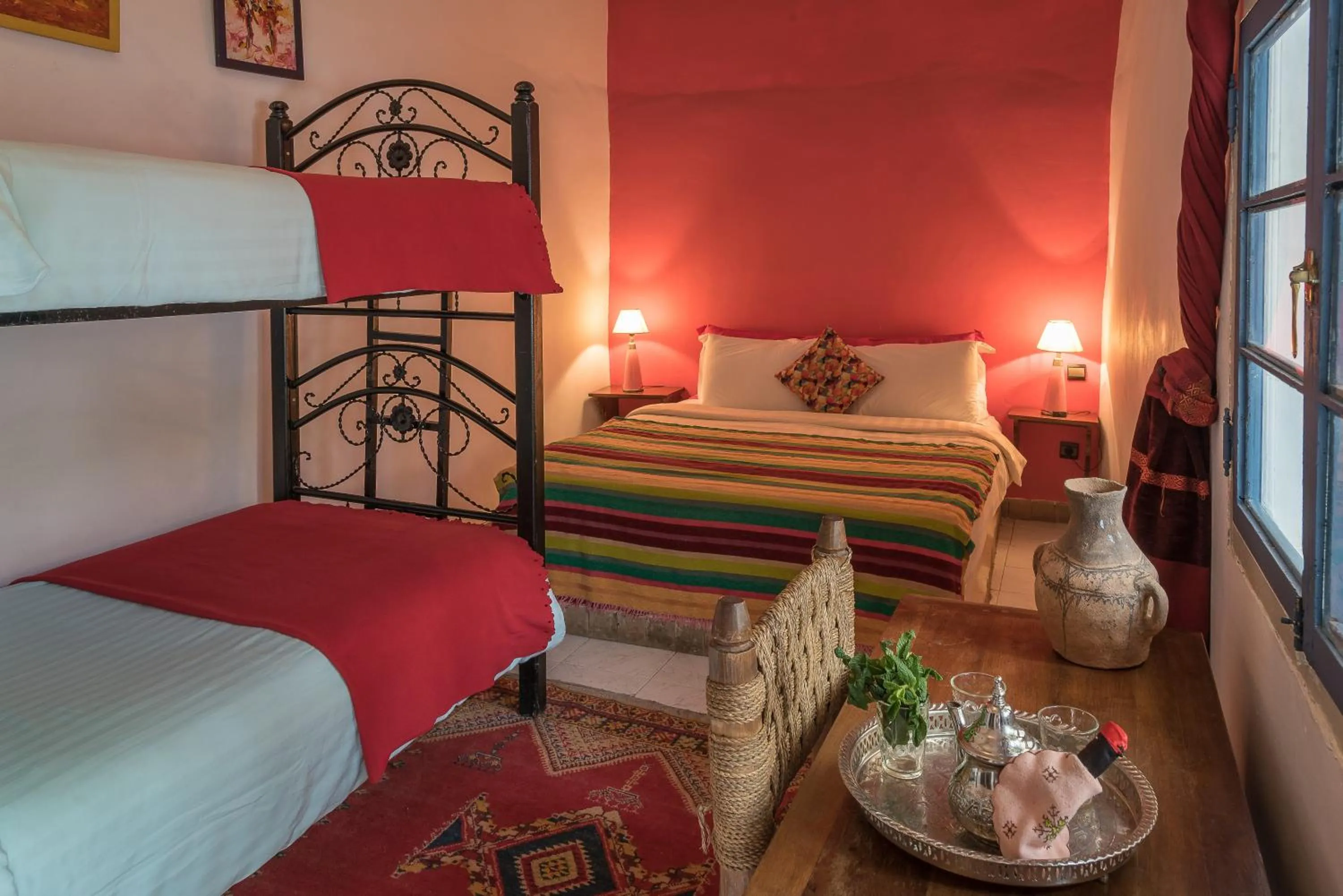 Restaurant/places to eat, Bed in Riad Azalia