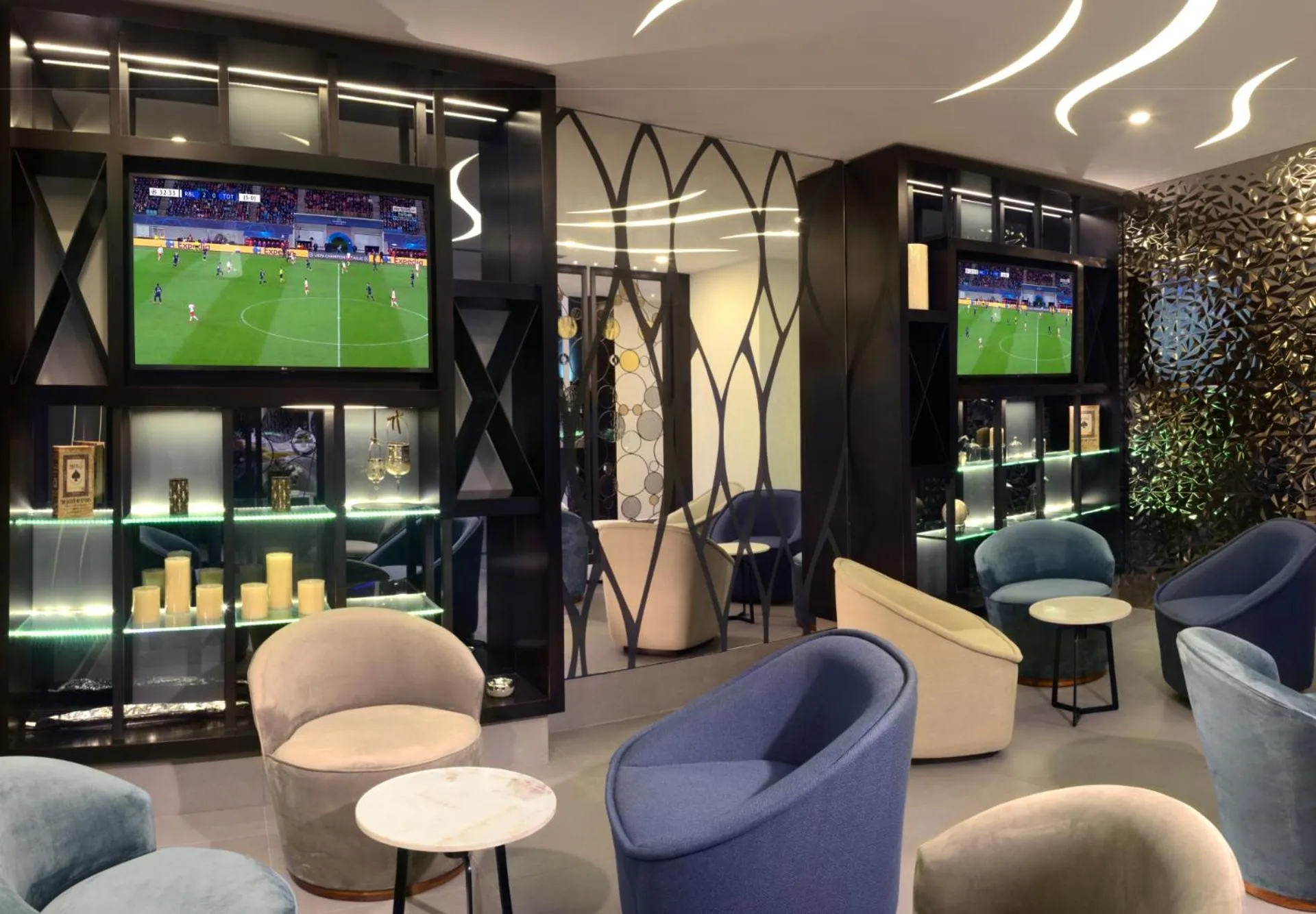 Restaurant/places to eat in HS HOTSSON Smart León Centro Max