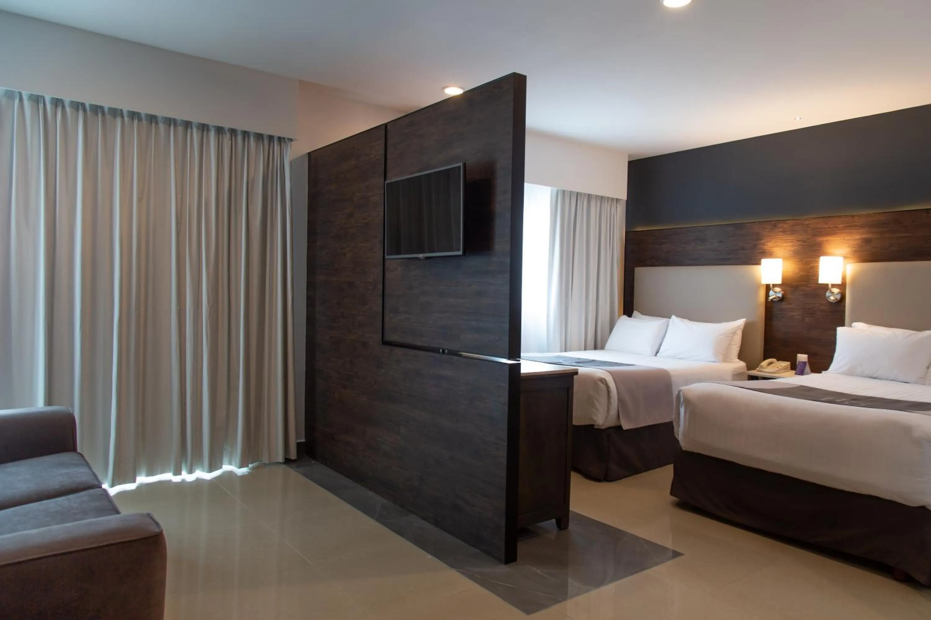 Bedroom, Bed in HS HOTSSON Smart León Centro Max