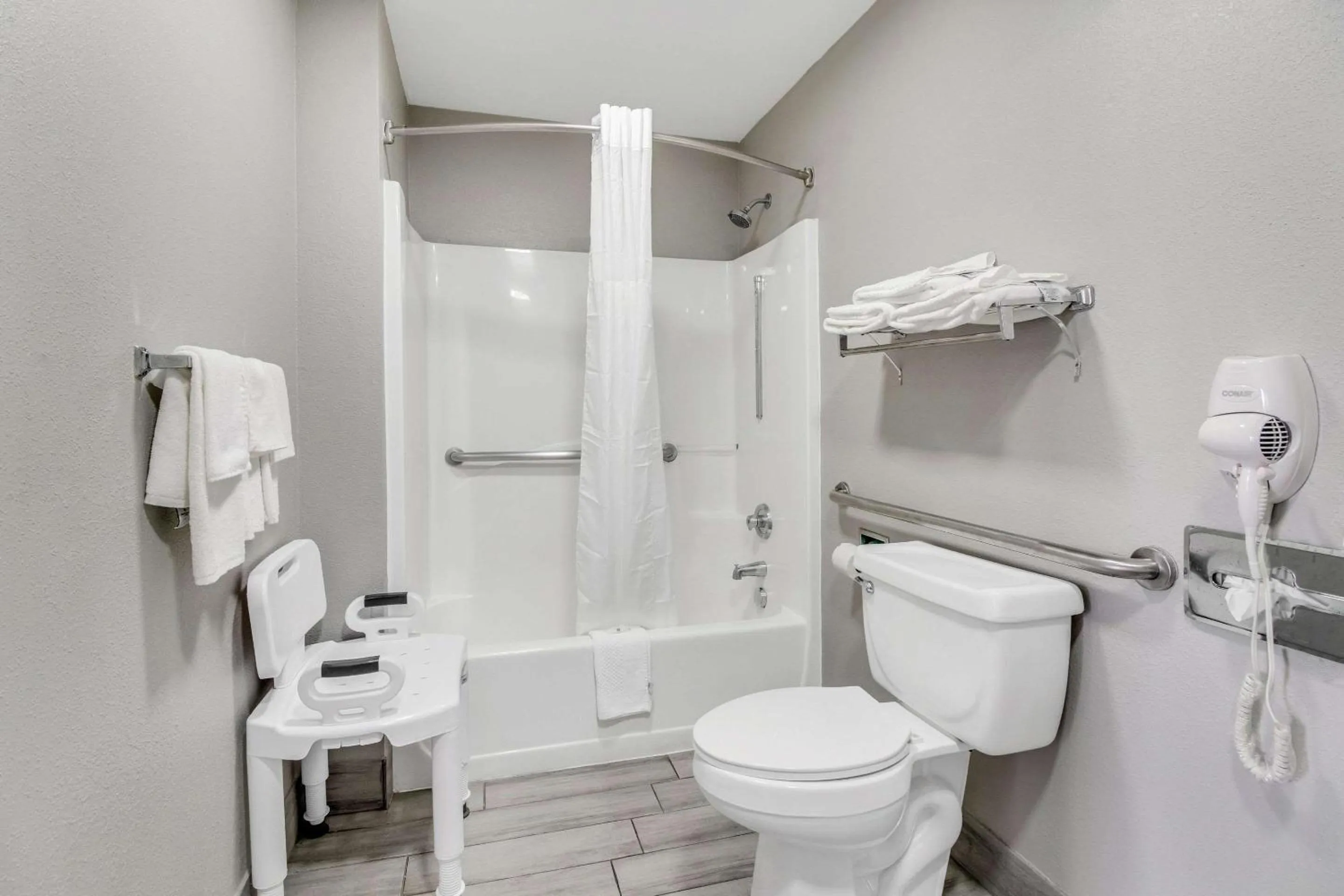 Bedroom in Quality Inn White House