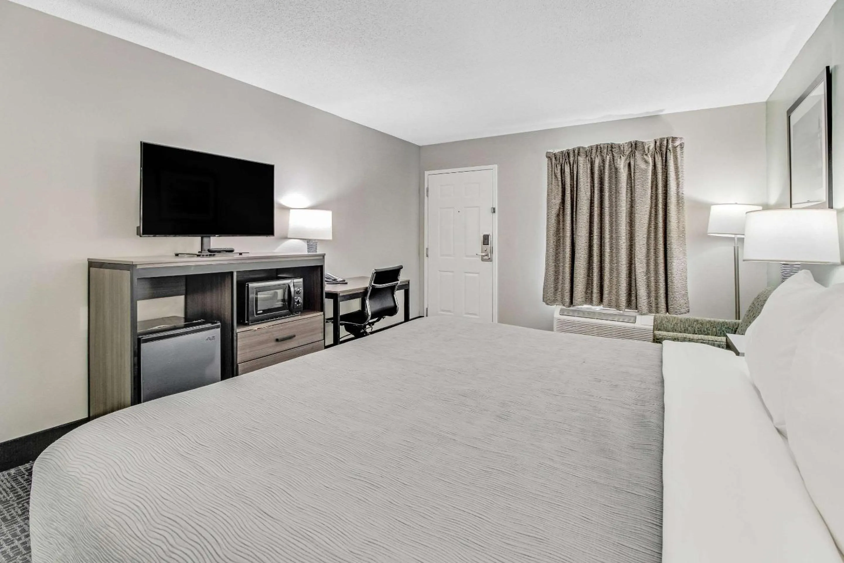 Bedroom, Bed in Quality Inn White House