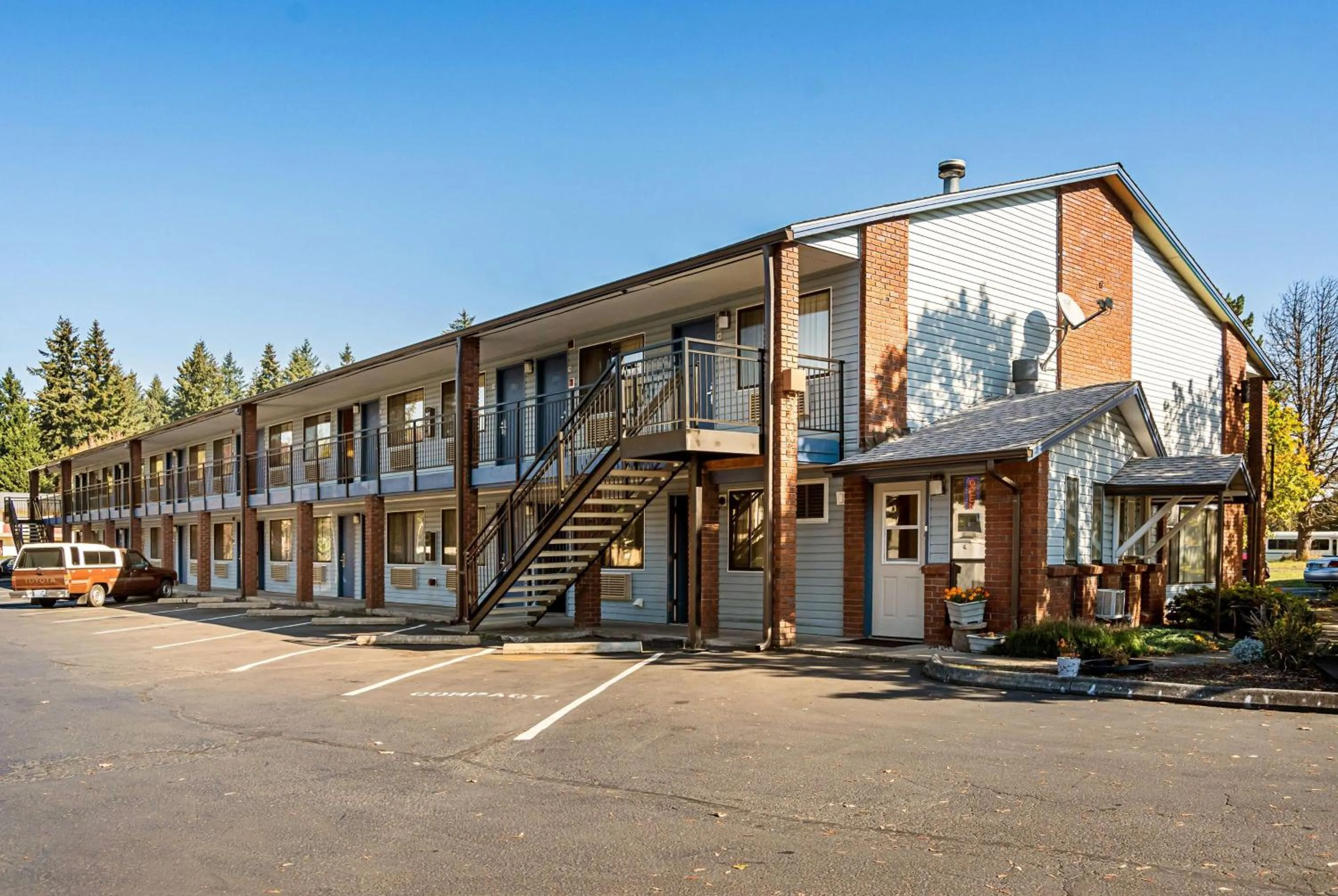 Property building in Super 8 by Wyndham Vancouver East