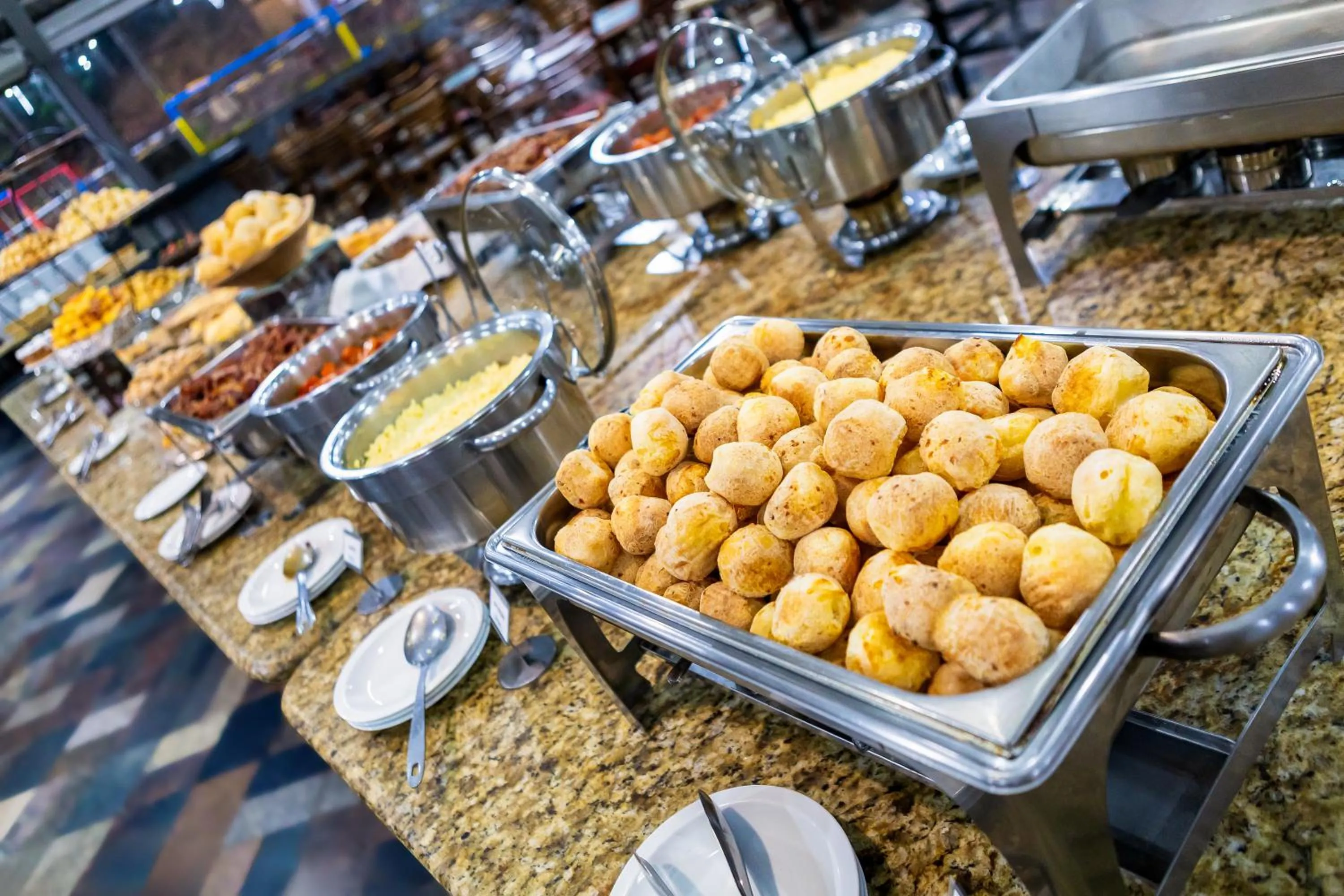 Breakfast in Hotel Vilage Inn All Inclusive Poços de Caldas By Nacional Inn