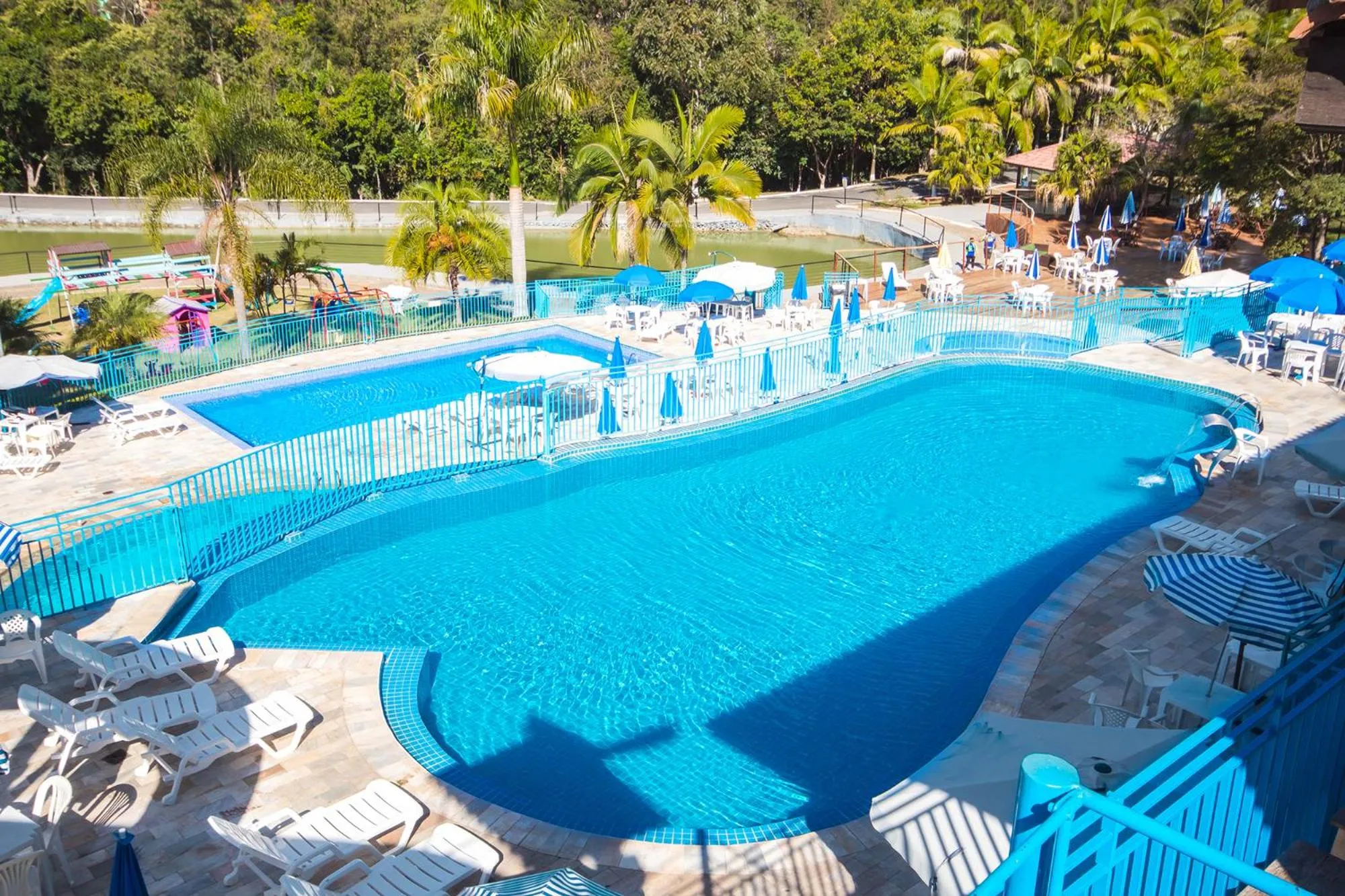 Swimming pool in Hotel Vilage Inn All Inclusive Poços de Caldas By Nacional Inn