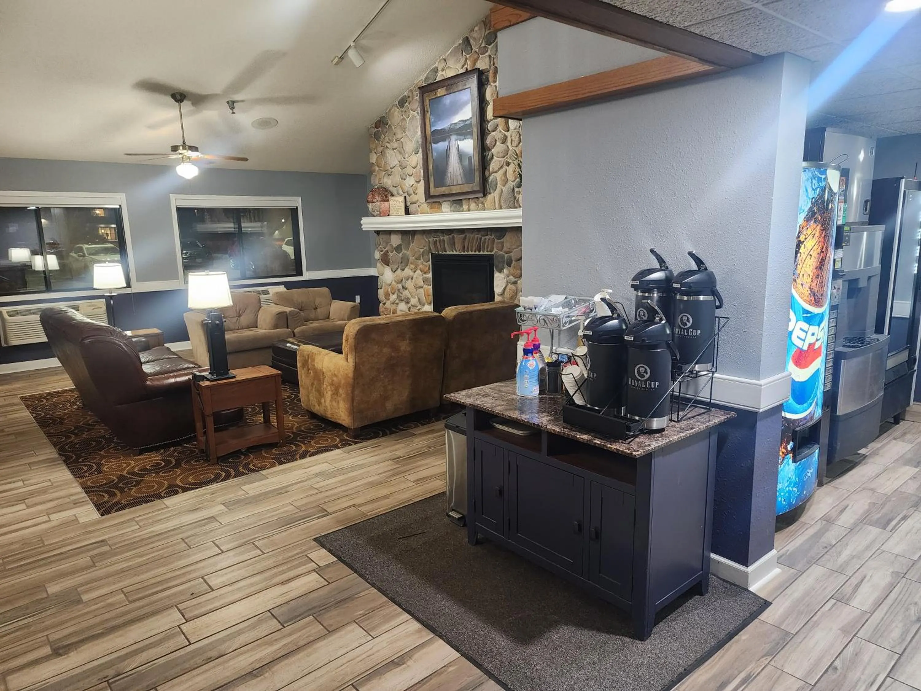 Coffee/tea facilities in AmericInn by Wyndham Austin