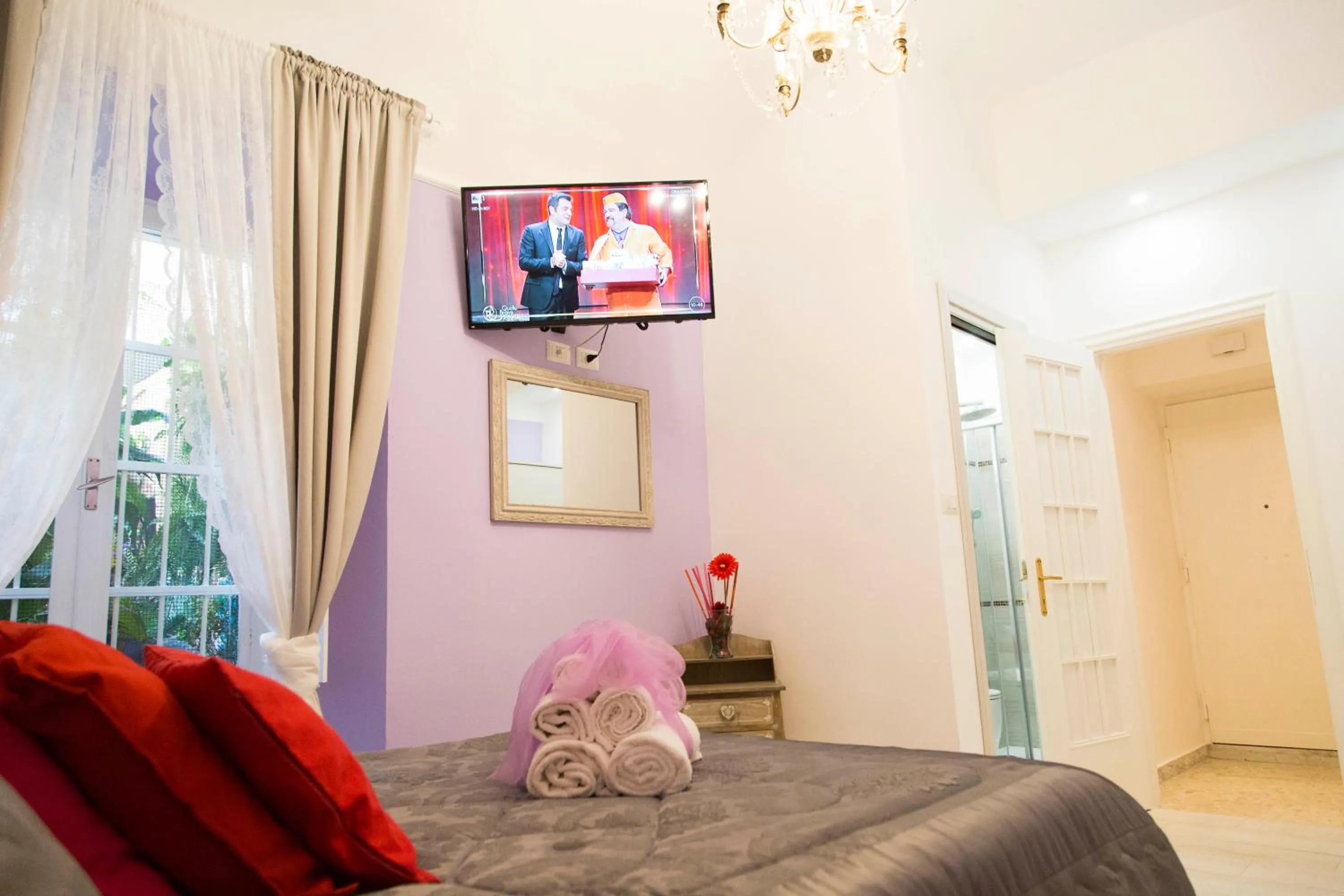 Bed in Royal Vatican